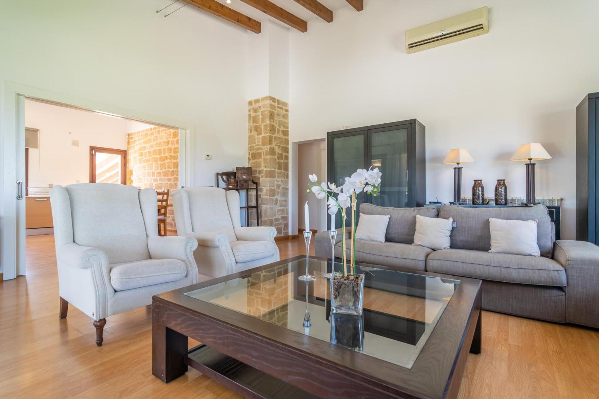 Coira Villa *