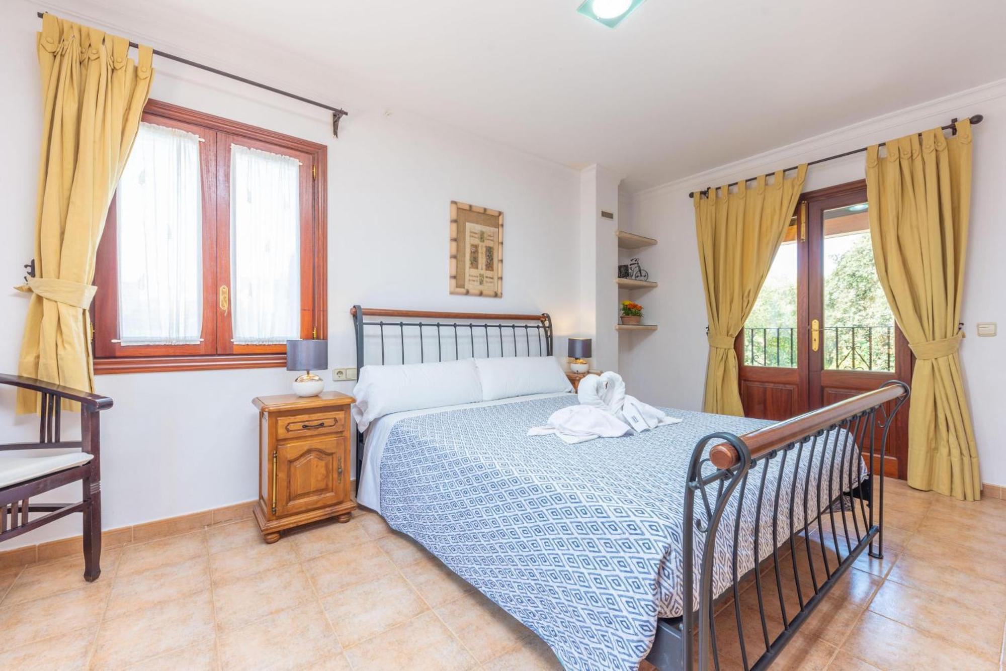 Son Monjo Villa