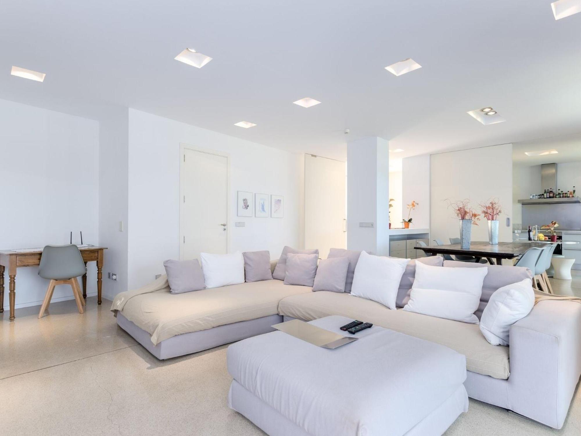Port Nou - With Private Pool In Cala Bona Villa