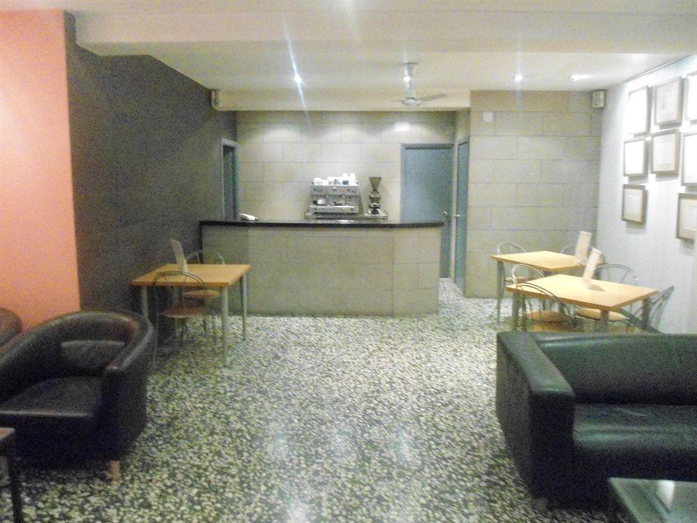Pensión Apuntadores 8 2*