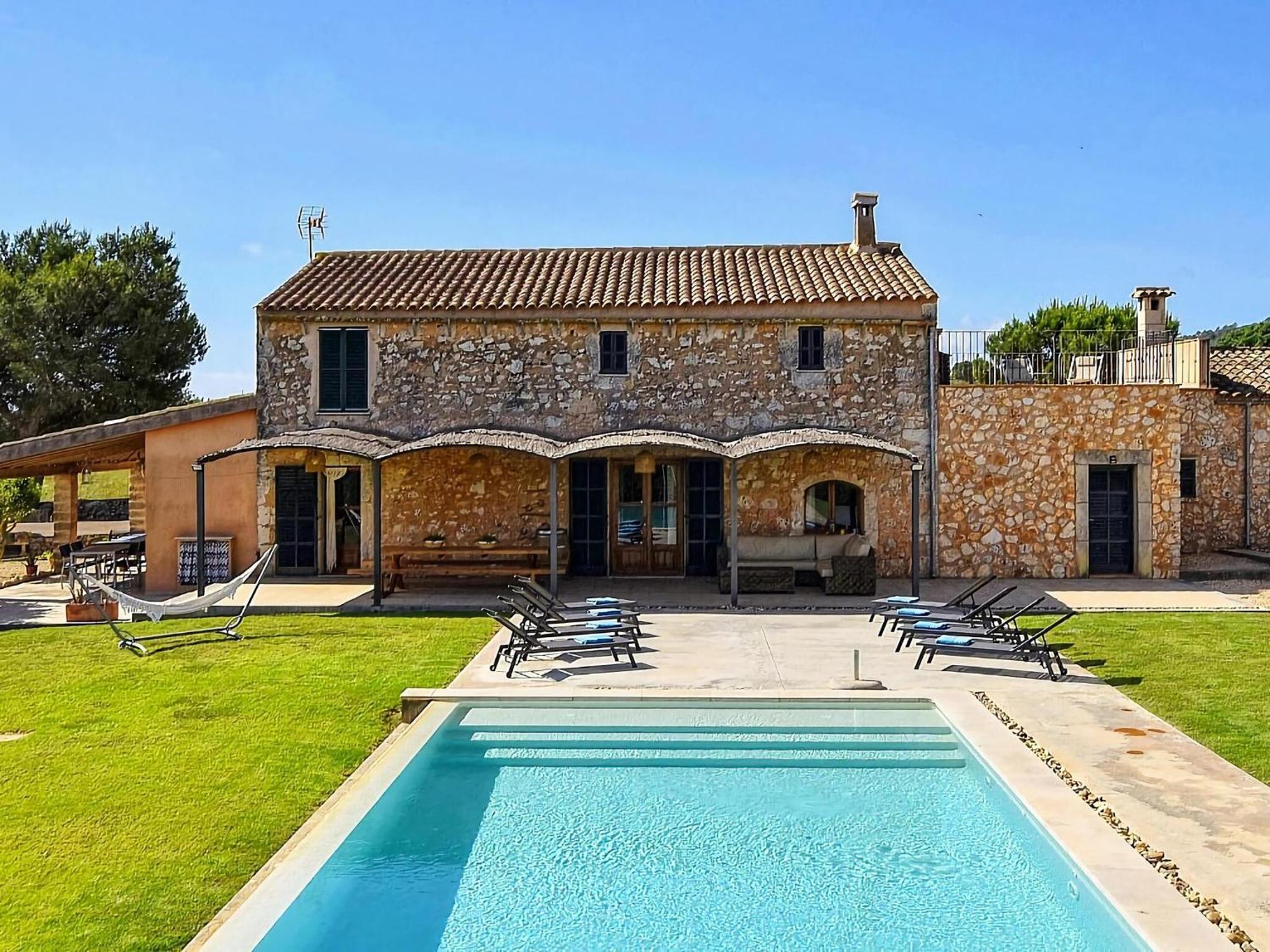 Lavish With Private Swimming Pool Villa Manacor (Mallorca)