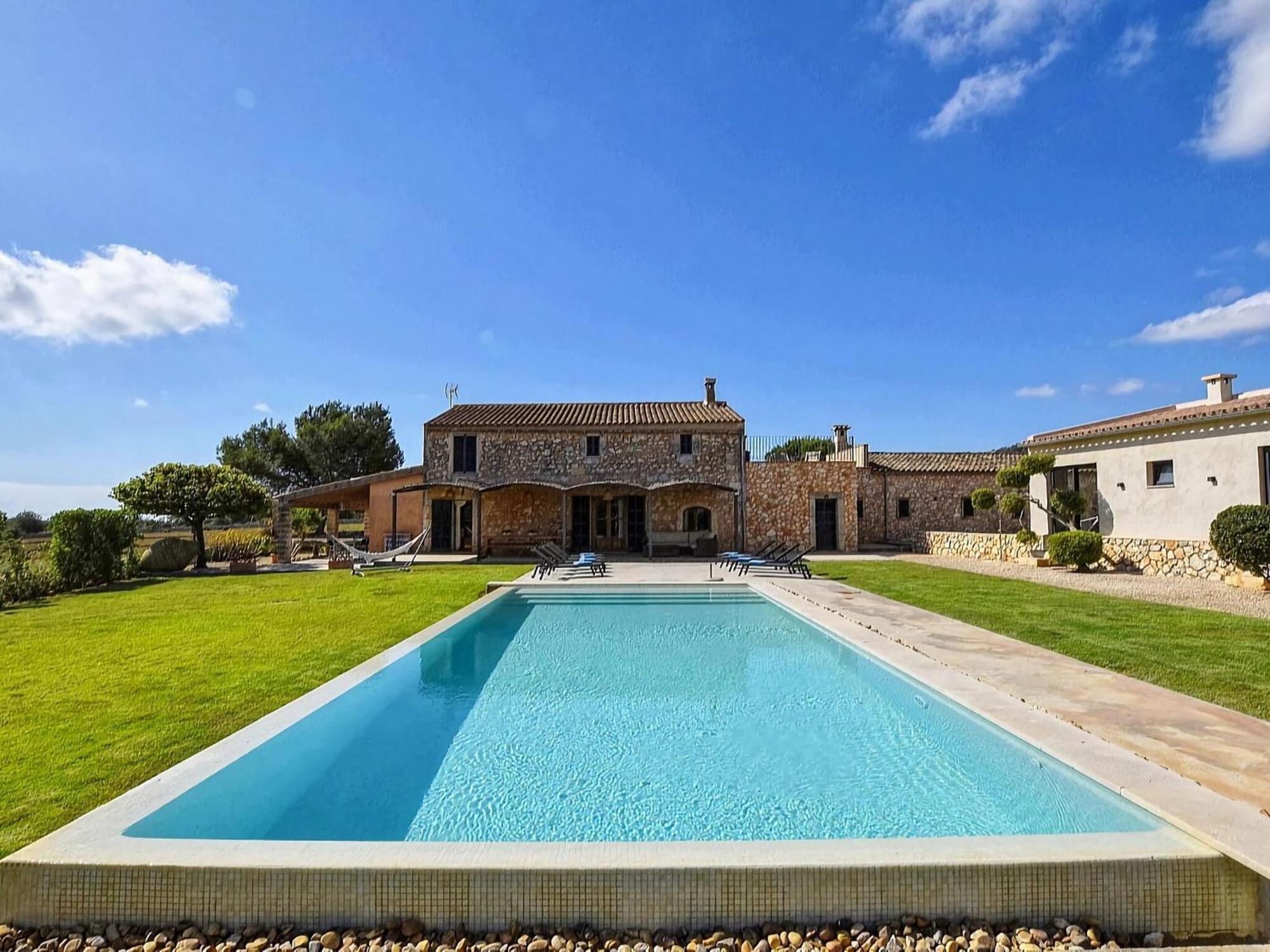 Lavish With Private Swimming Pool * Manacor (Mallorca)