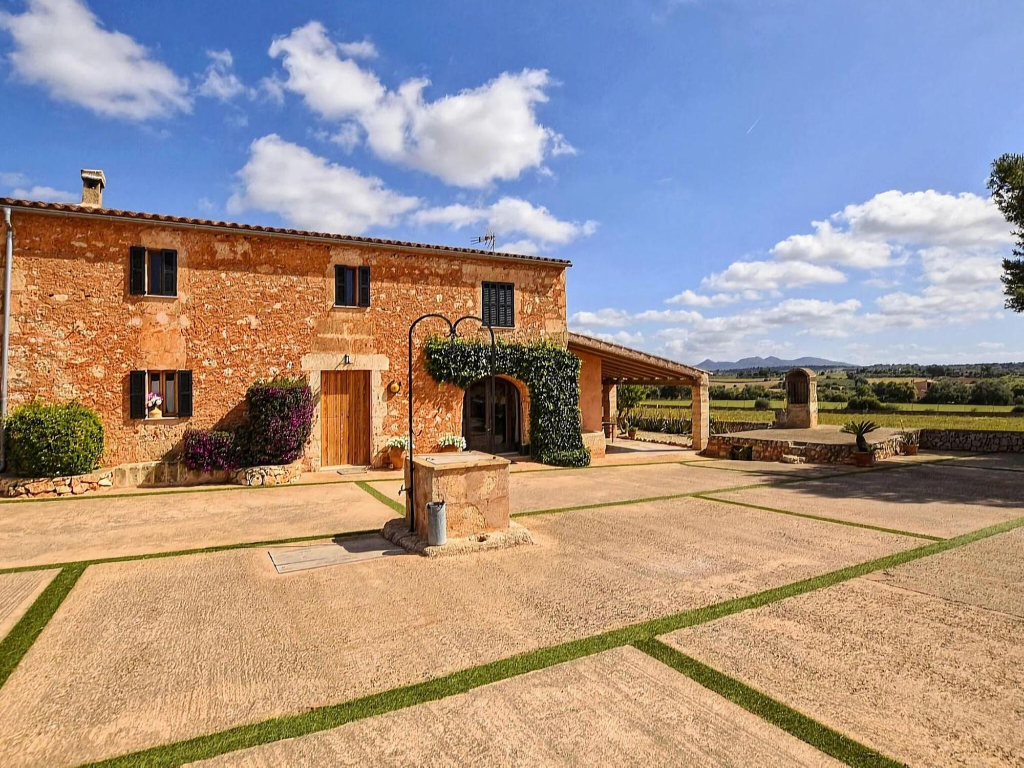 Lavish With Private Swimming Pool Villa