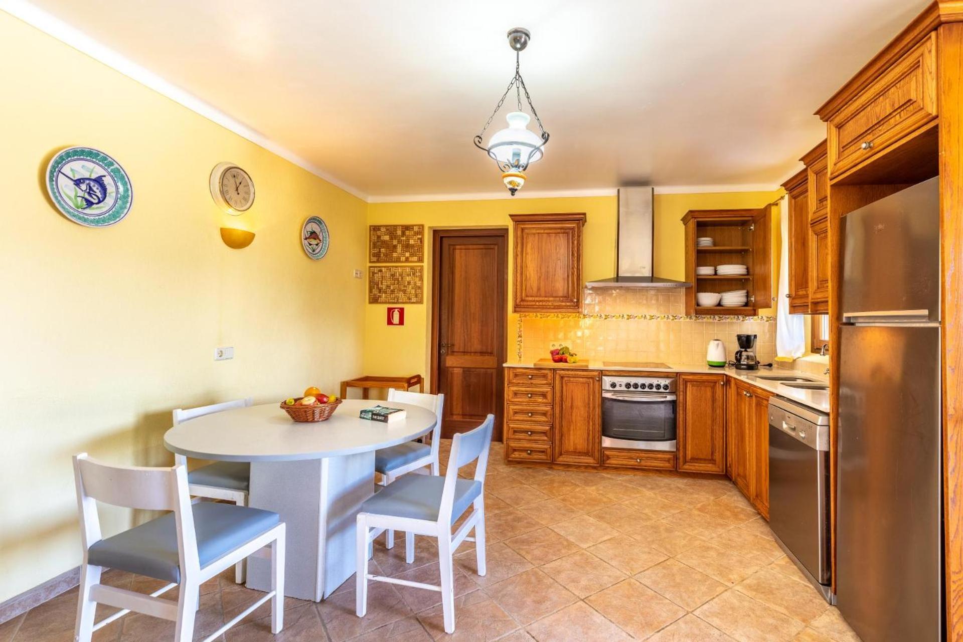 Lolivar Canaves By Vintage Travel Pollenca