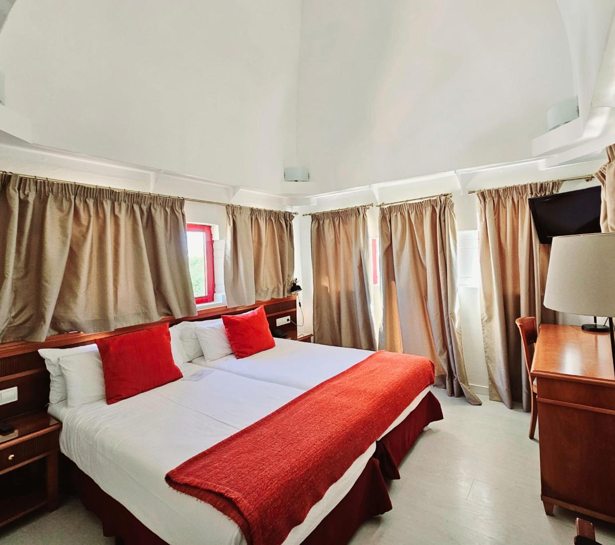 Ciutat Jardi Hotel