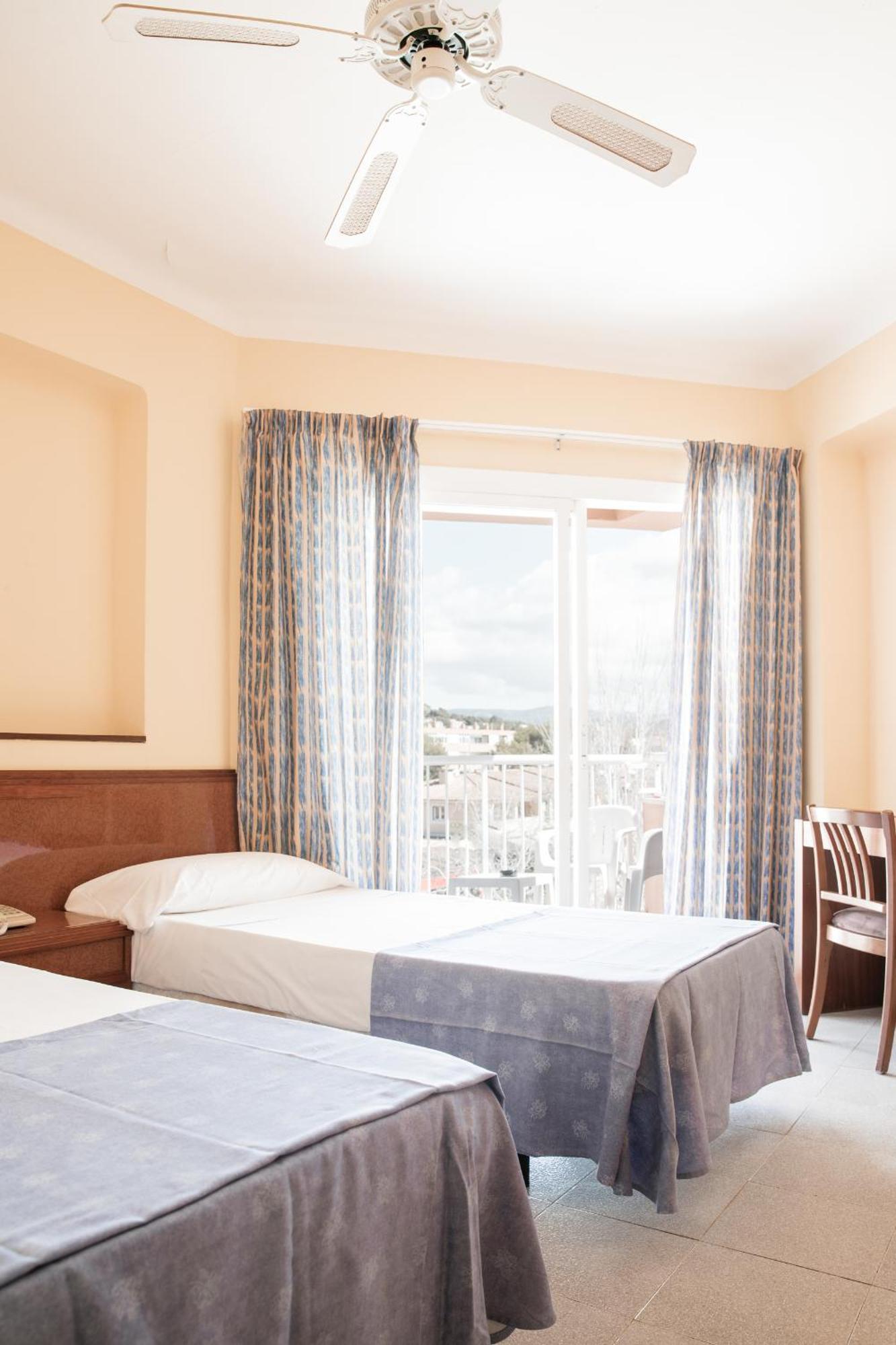 Hotel Golf 2*