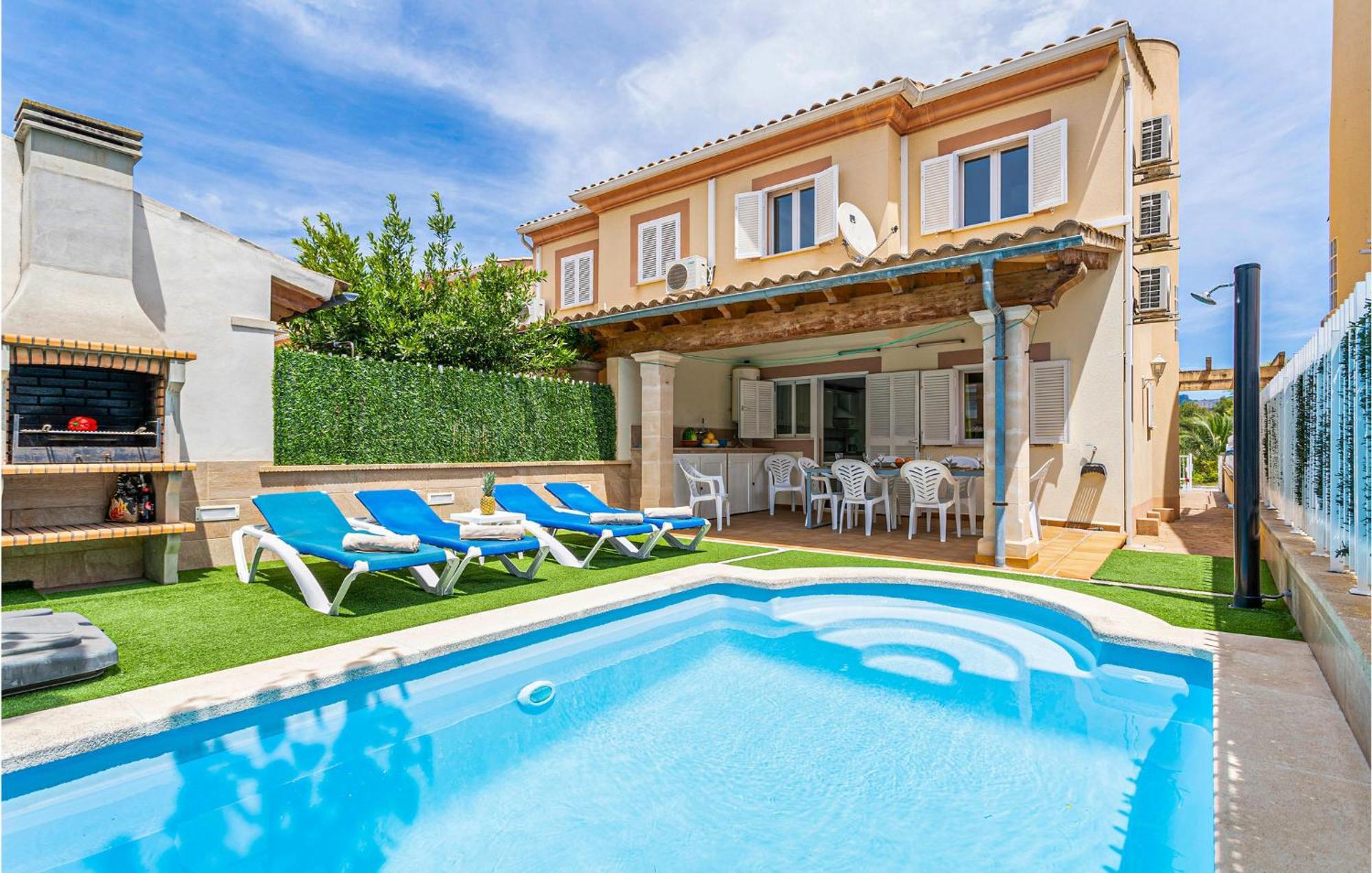 Holiday home 4 Bedroom Beautiful In Alcudia Port de Alcudia (Mallorca)