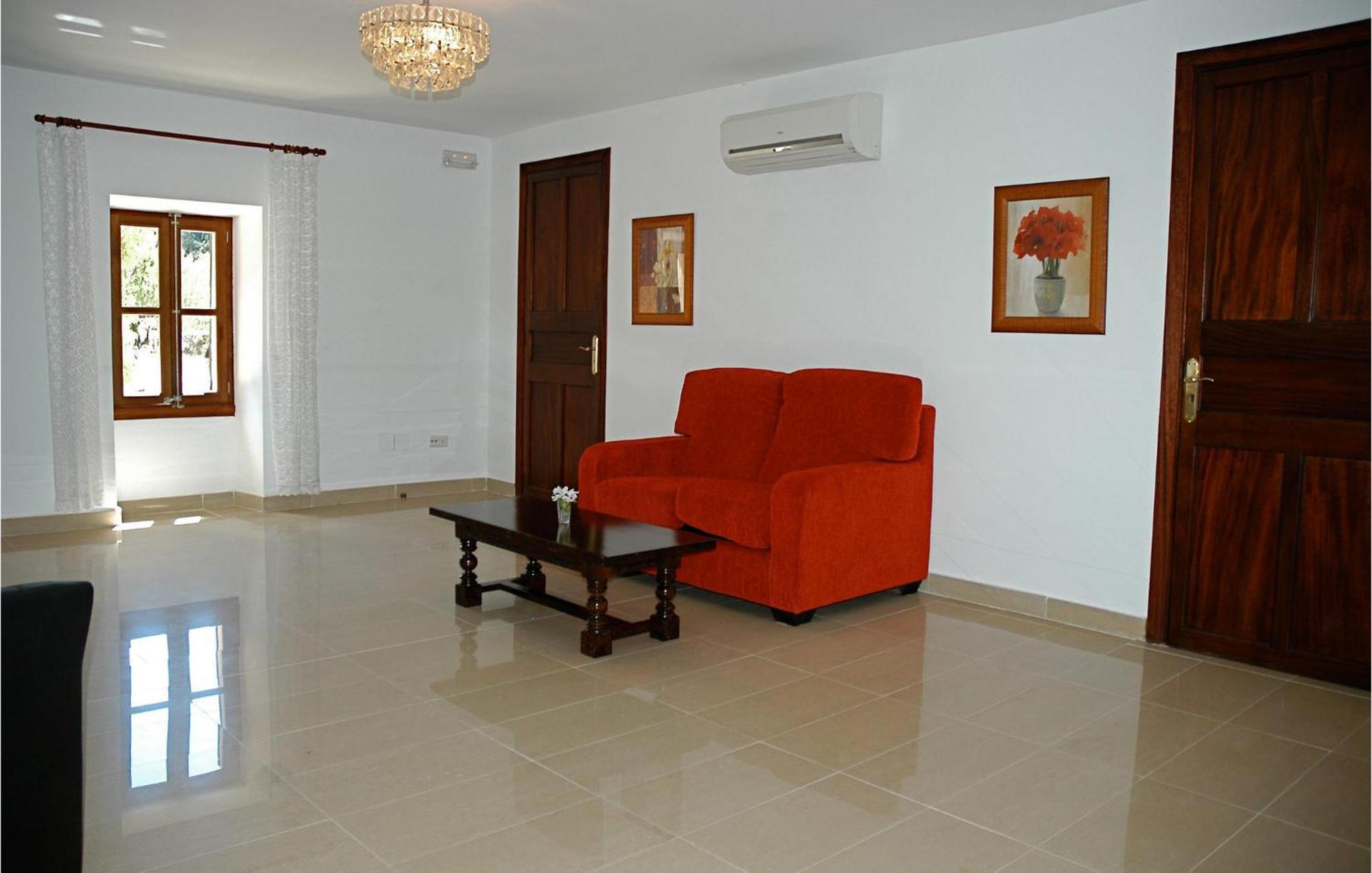 6 Bedroom Amazing In Estellencs Сasa de vacaciones