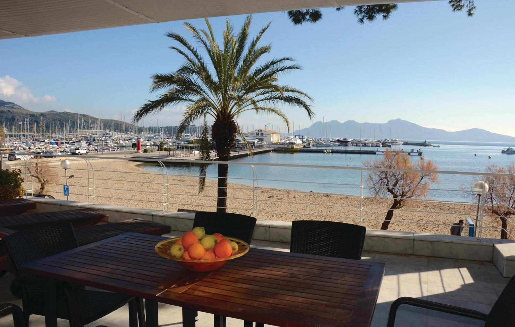 3 Bedroom Beautiful In Apartamento *