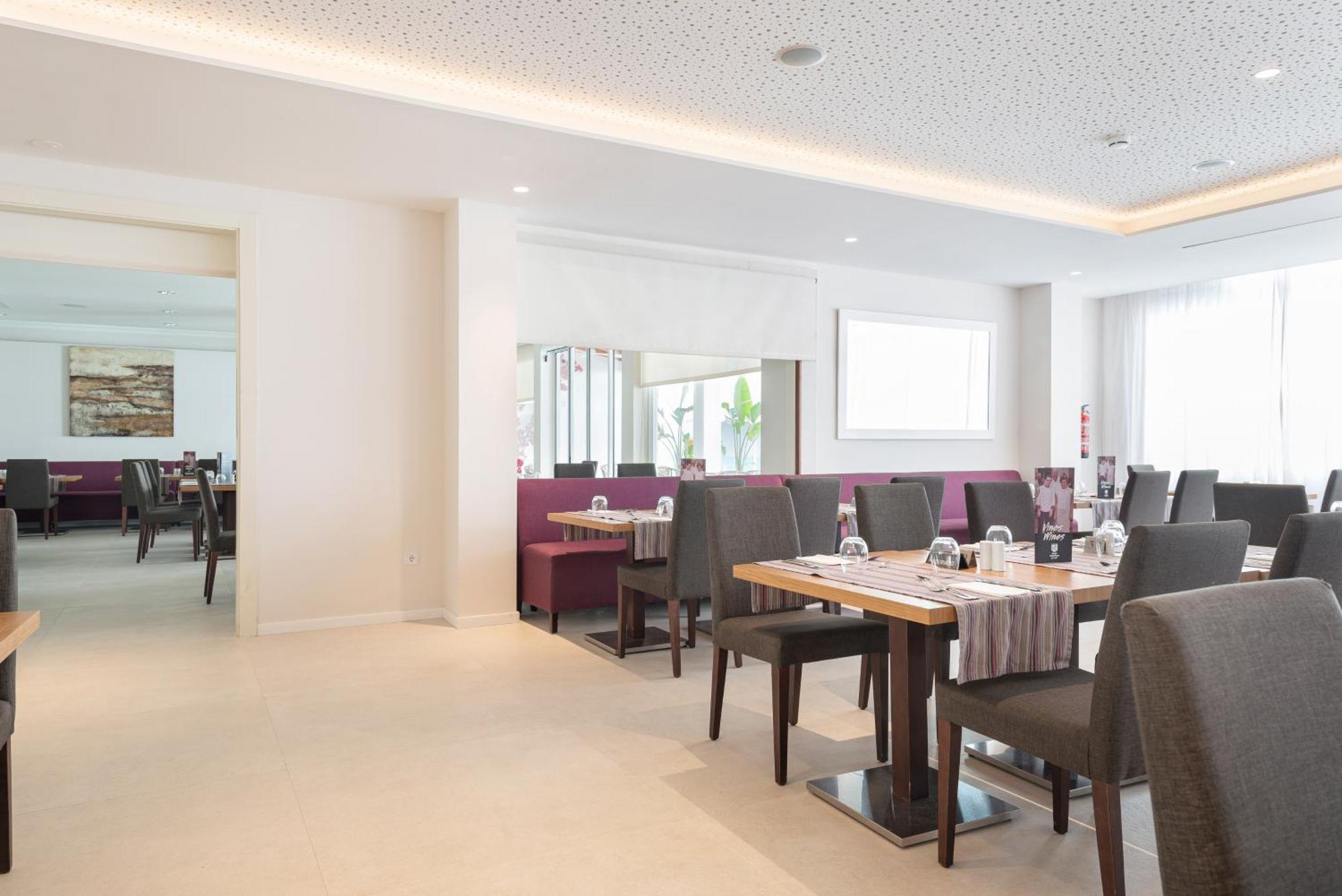 Hotel Cala Bona 4*