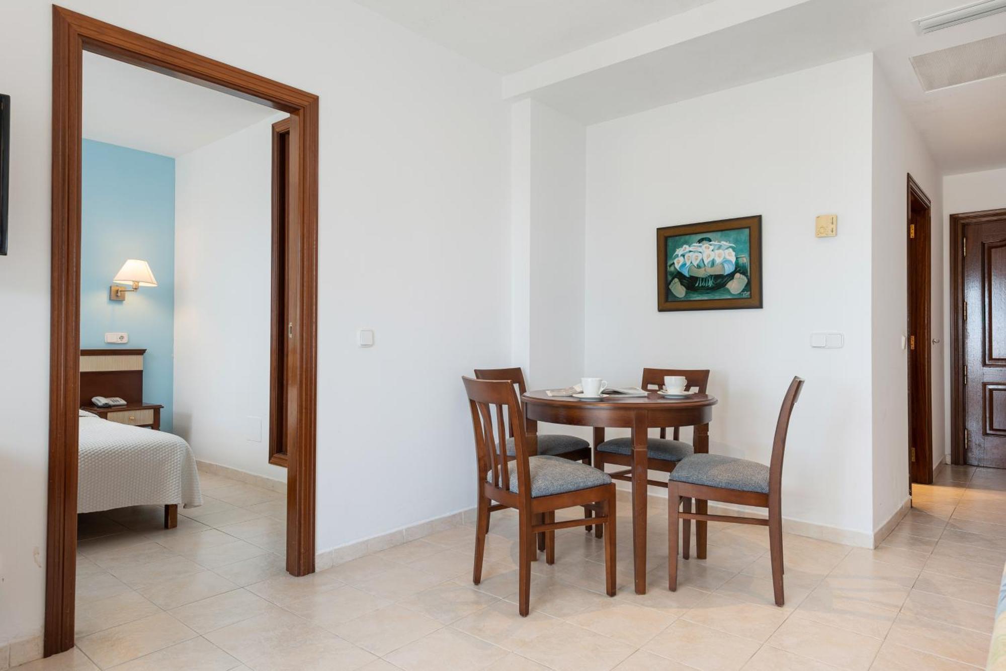Hotel Cala Bona 4*
