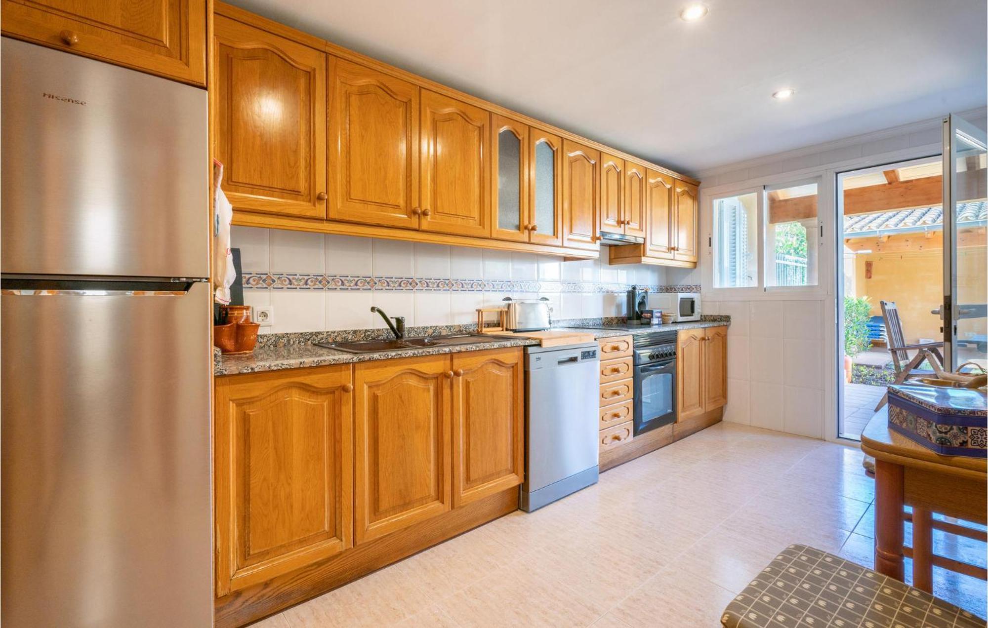 Сasa de vacaciones Stunning In Port D'alcúdia With Wifi&4 Bedrooms