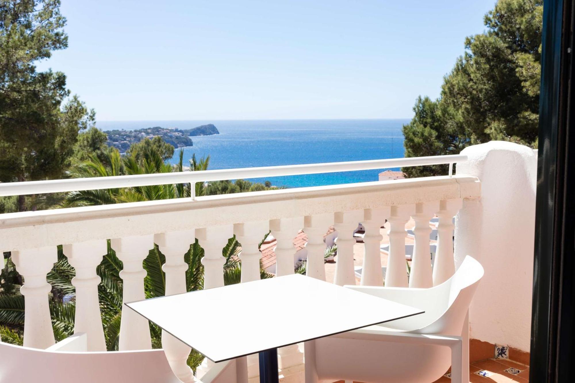 Hilton Mallorca Galatzo 5* Peguera