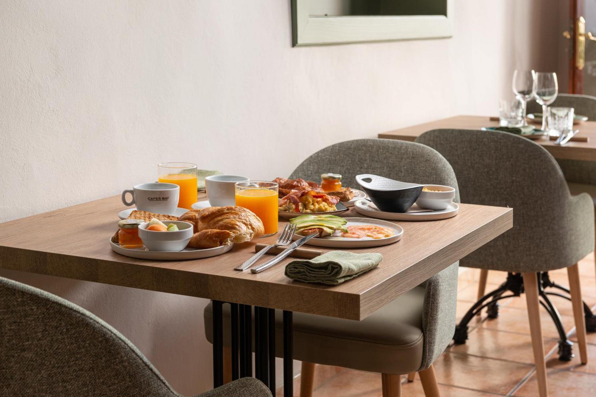 Xim-turismo De Interior Hotel 4*