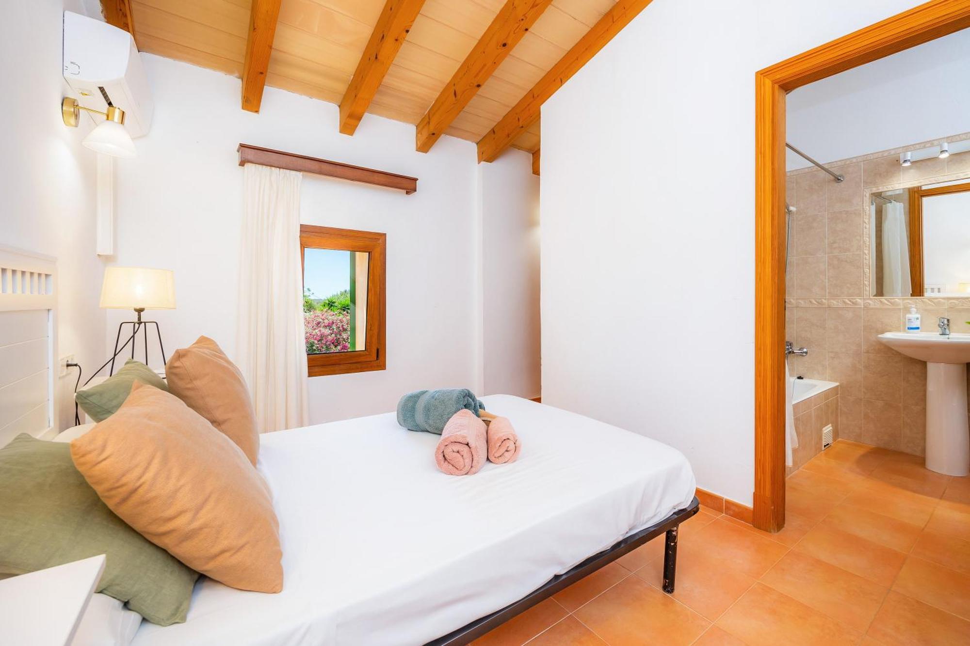 Villa Na Amera Ref 225 *