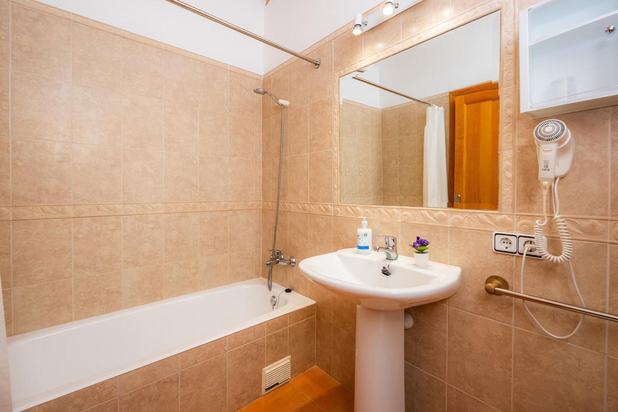 Villa Na Amera Ref 225 *