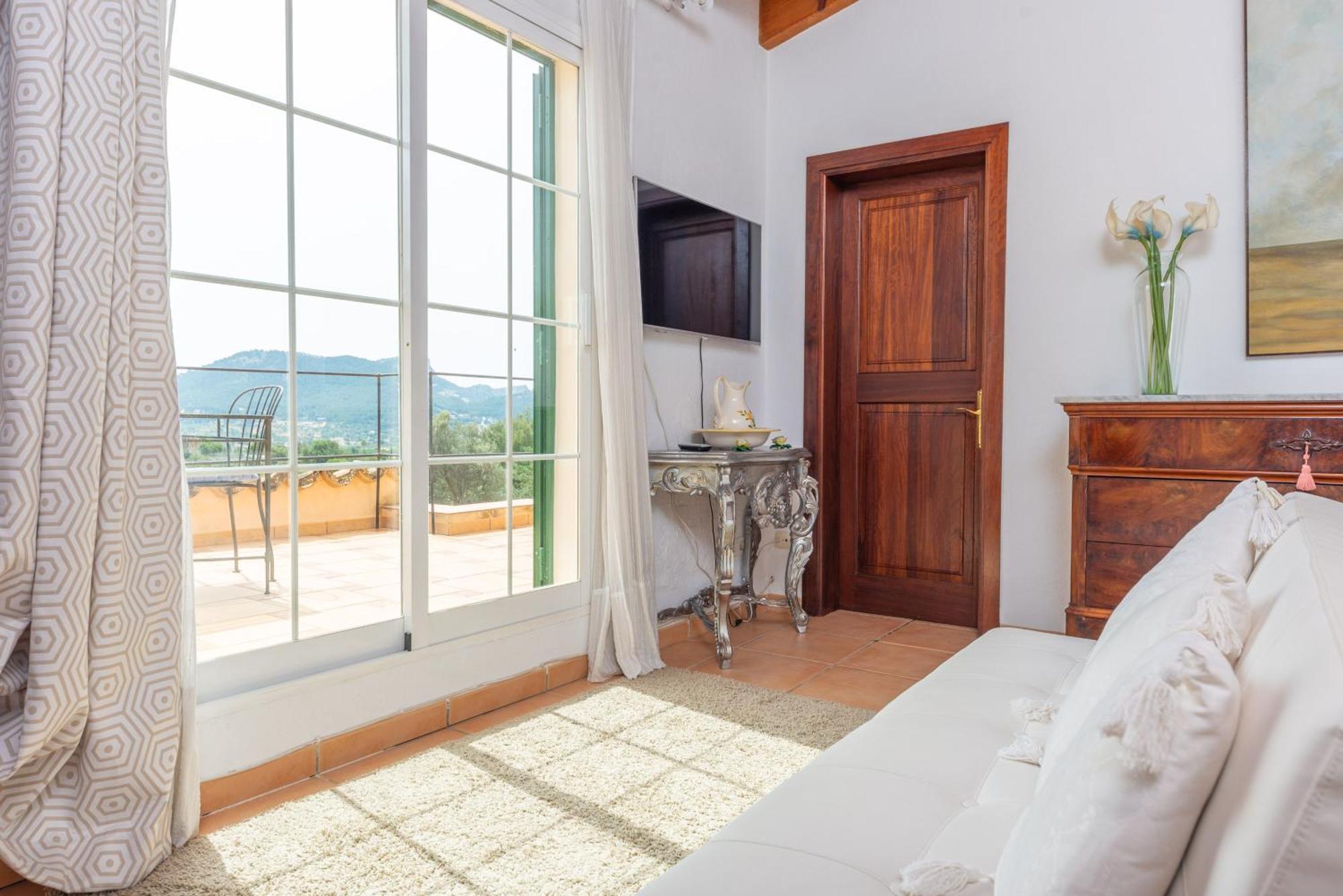 Son Orlandis Villa *