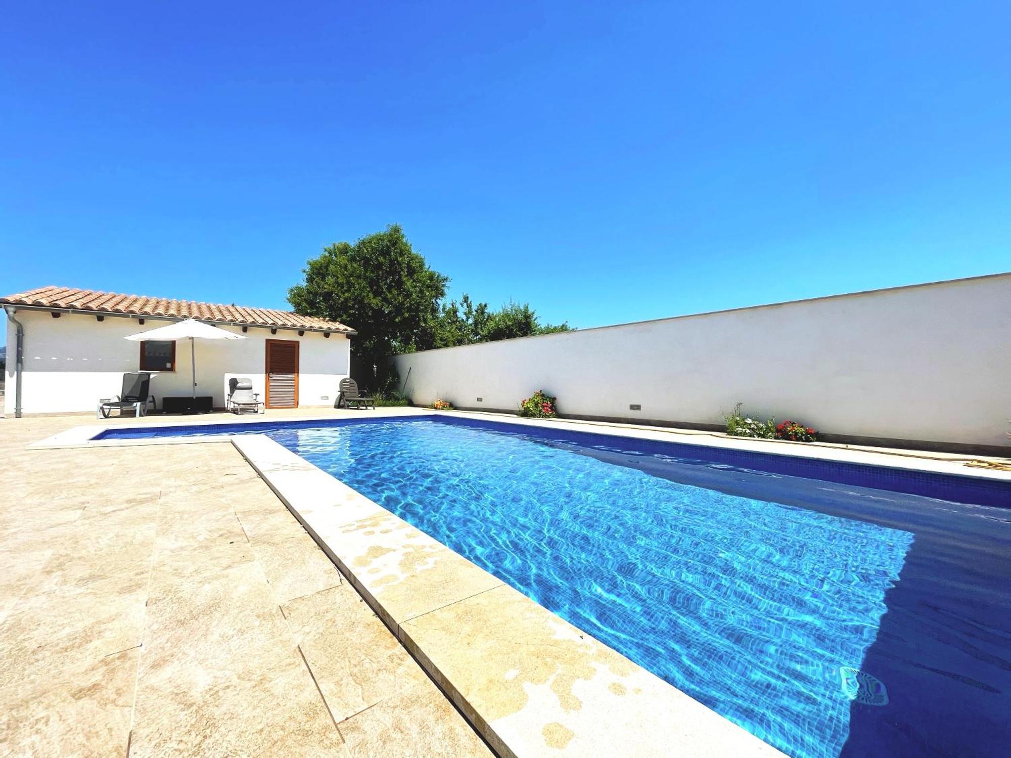 Luxury House *