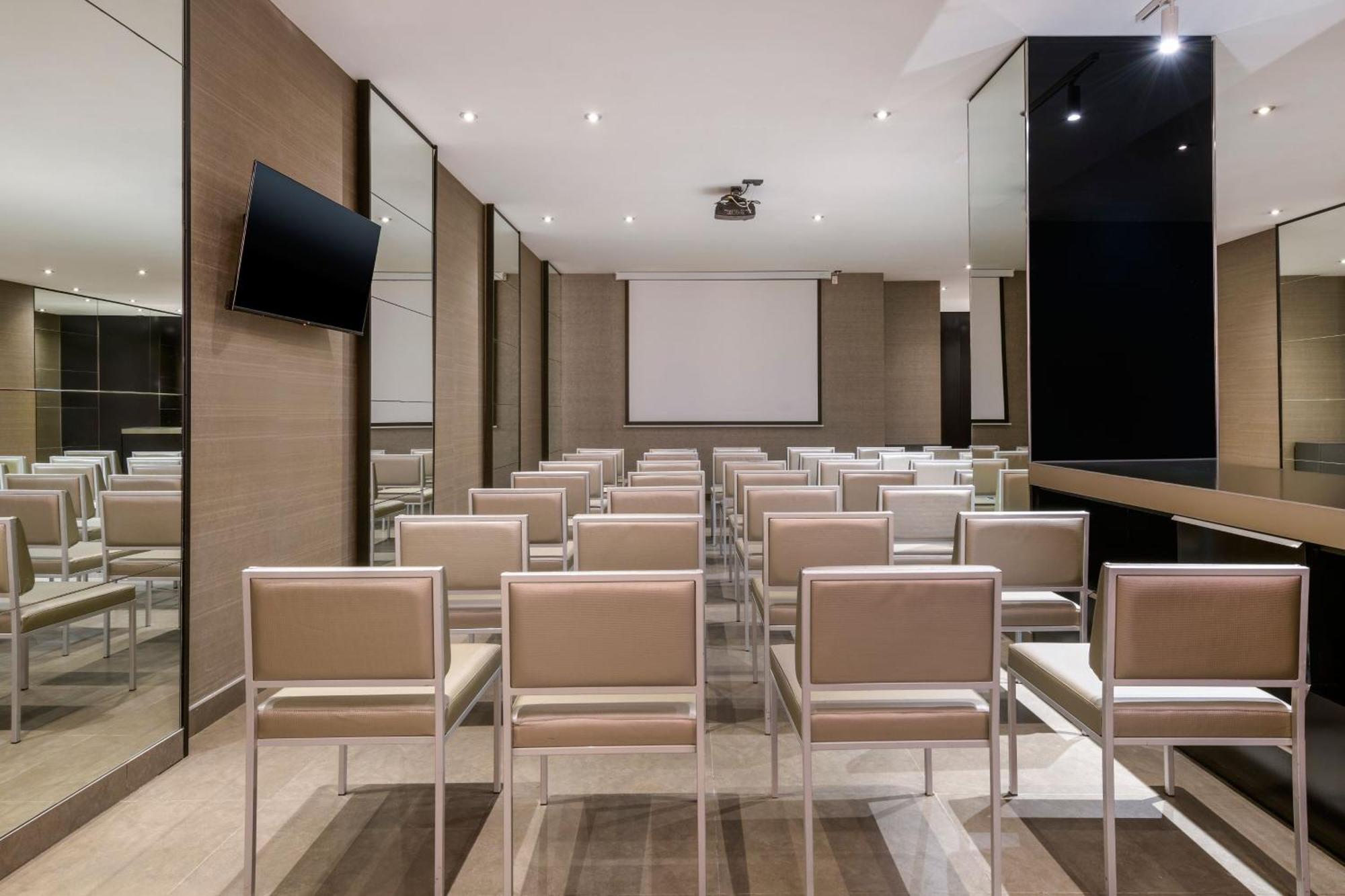 Ac Ciutat De By Marriott