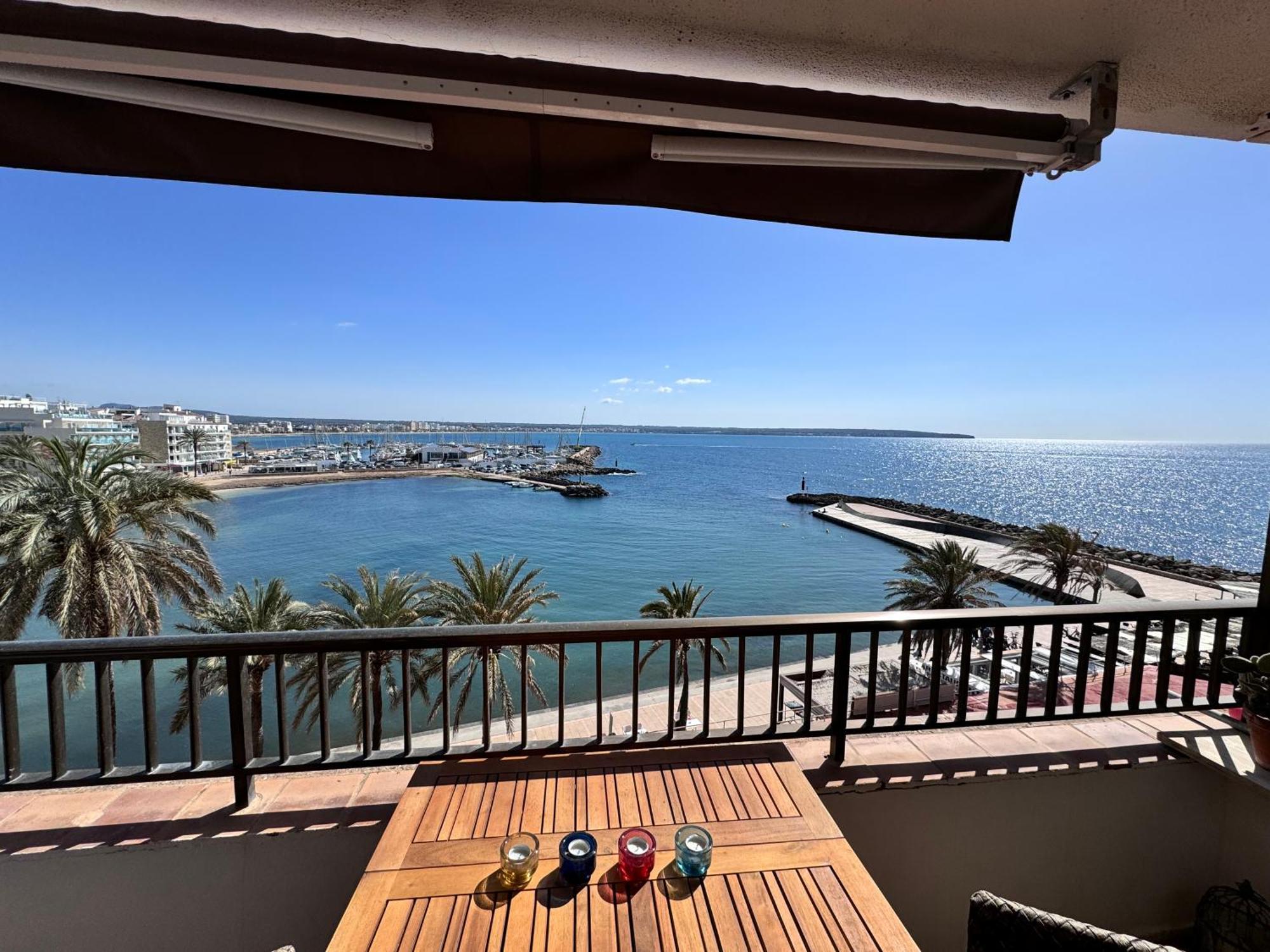 With Stunning View Apartamento Can Pastilla (Mallorca)