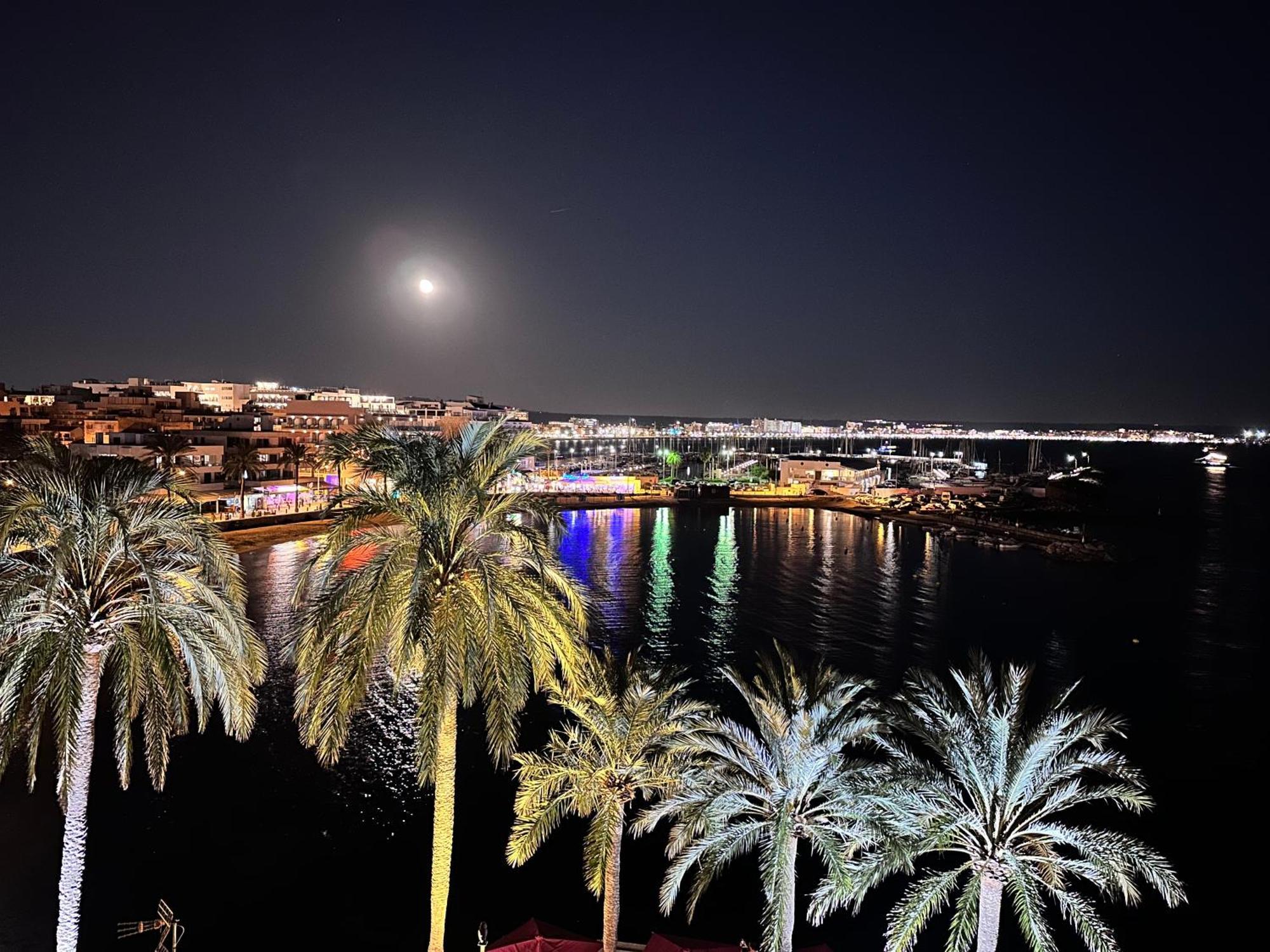 With Stunning View Apartamento Can Pastilla (Mallorca)
