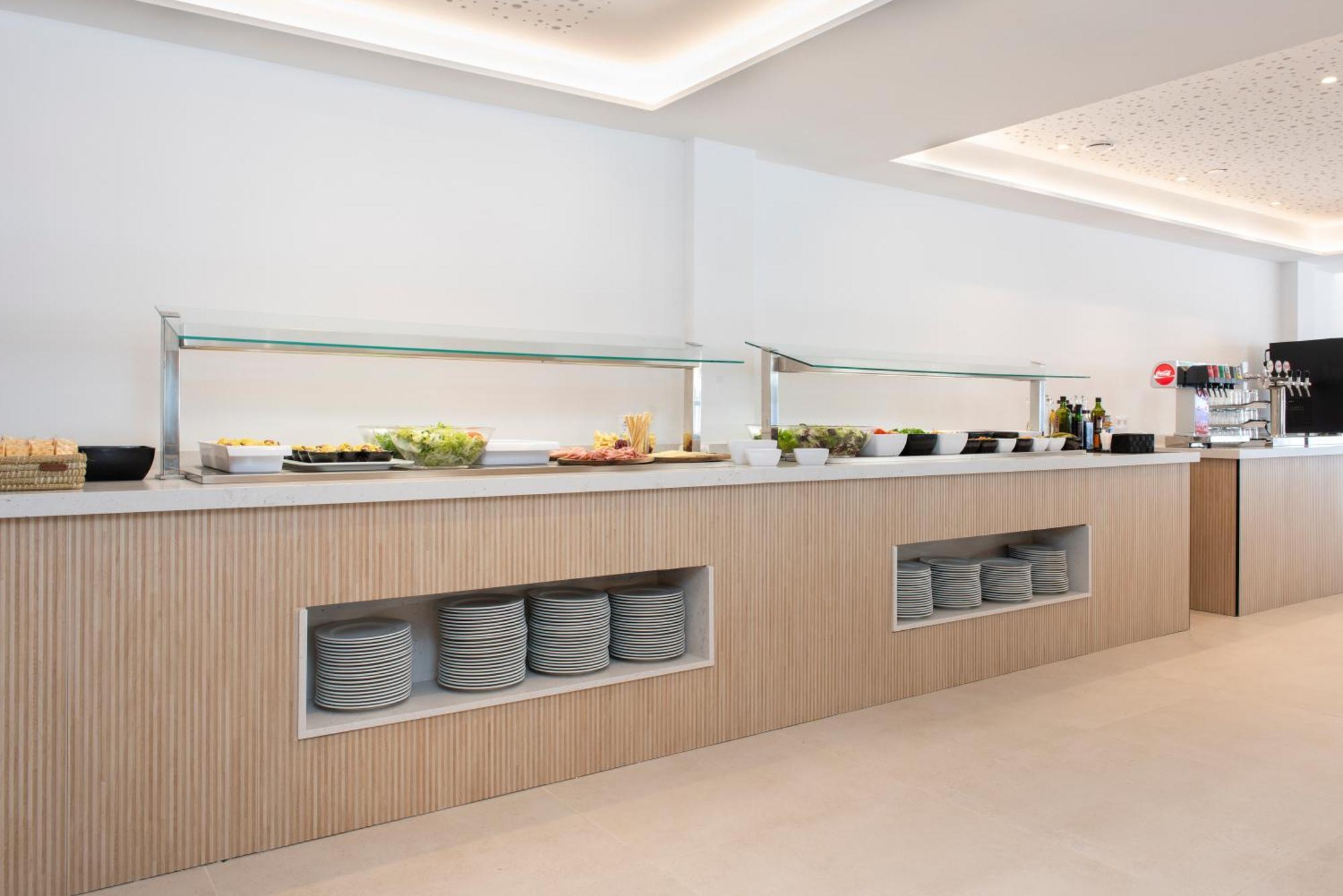Tropico Playa Hotel 4*