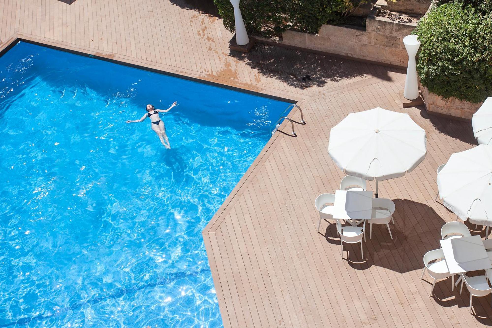 Hotel Torá 3*