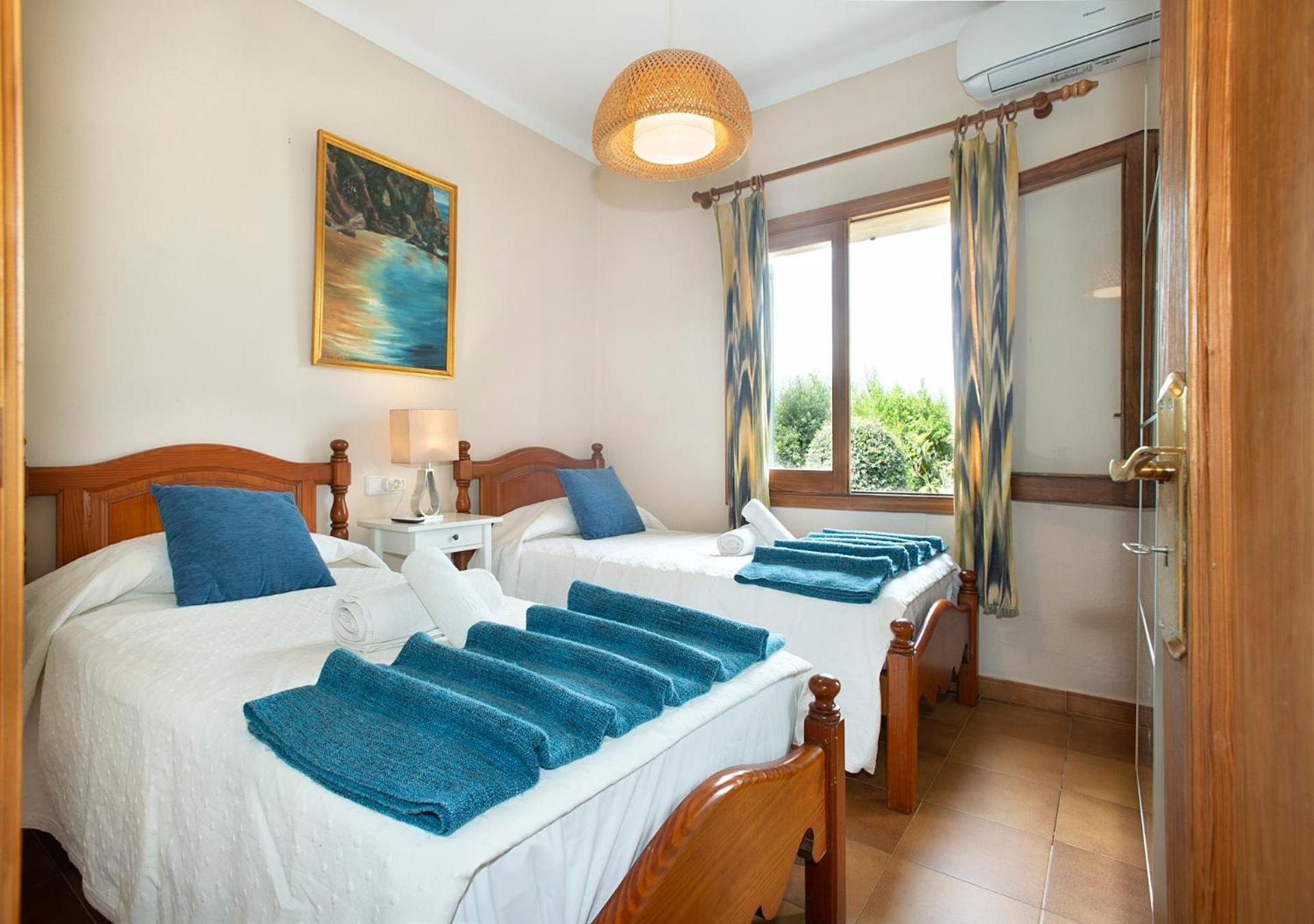 Alzines By Vintage Travel Pollensa