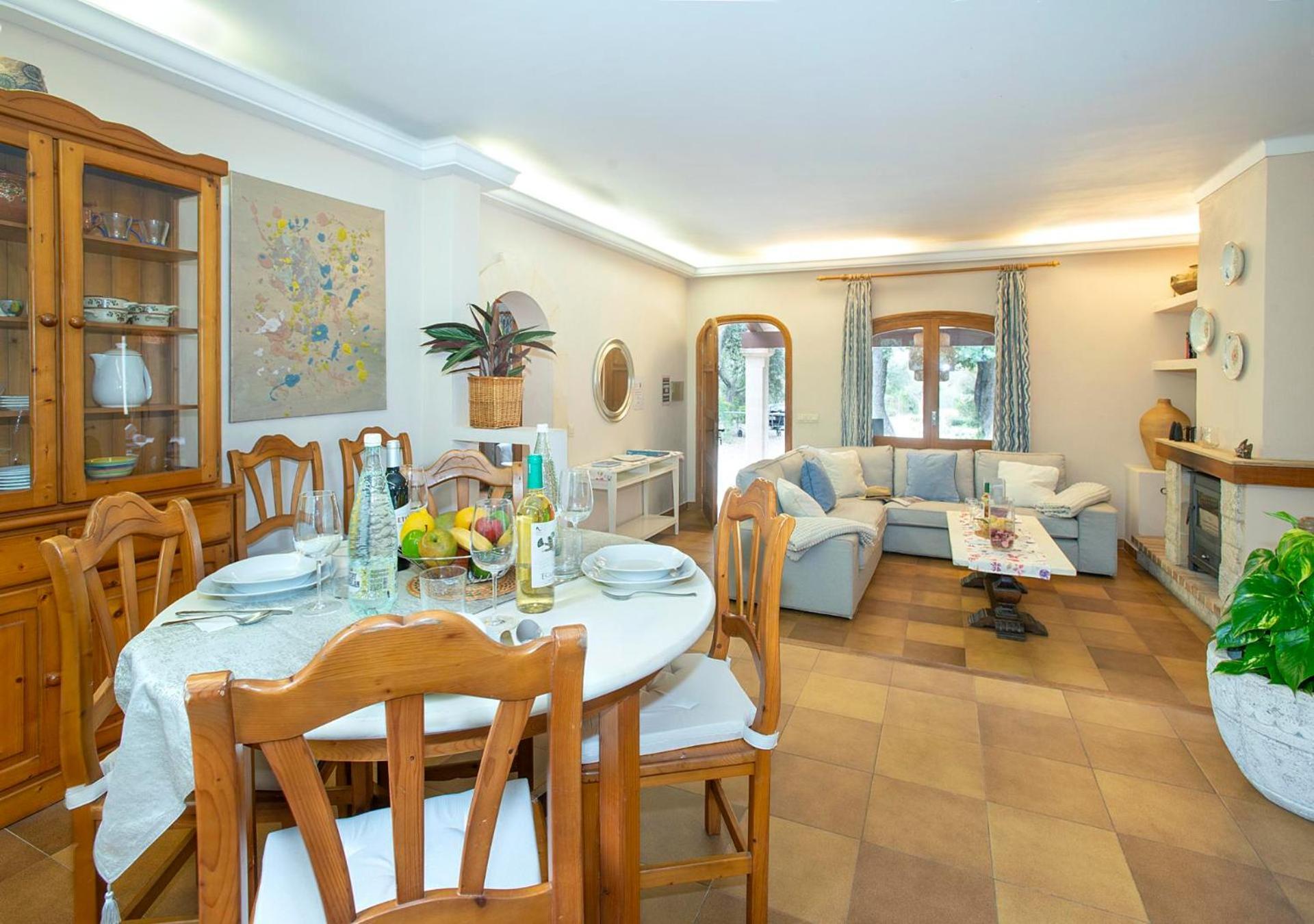Villa Alzines By Vintage Travel *