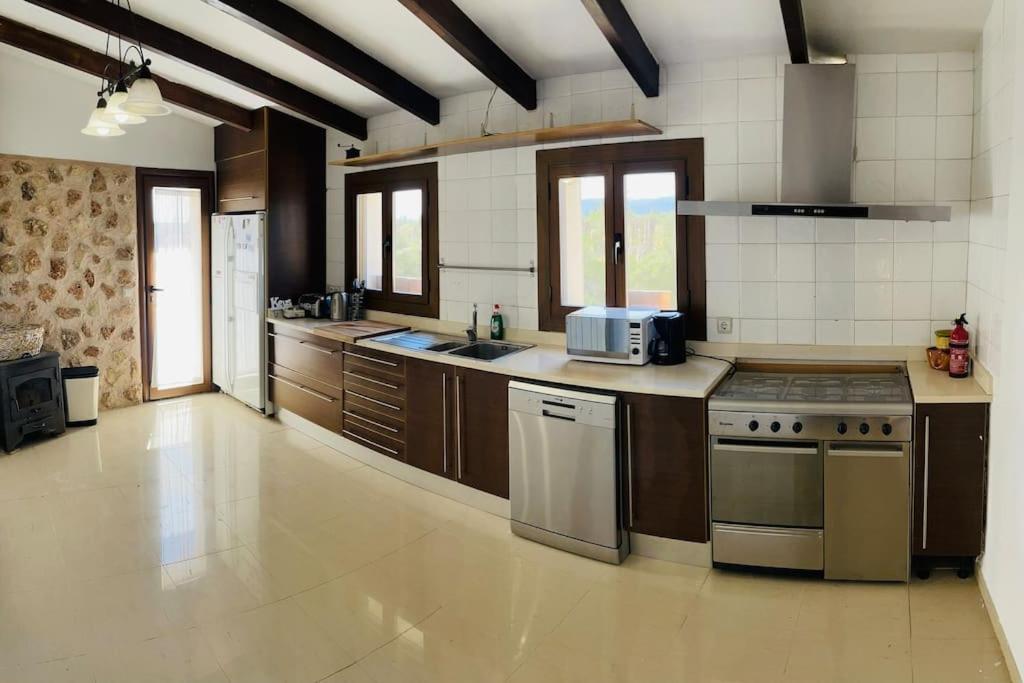 Stunning Country With Panoramic Mountain Views Villa *