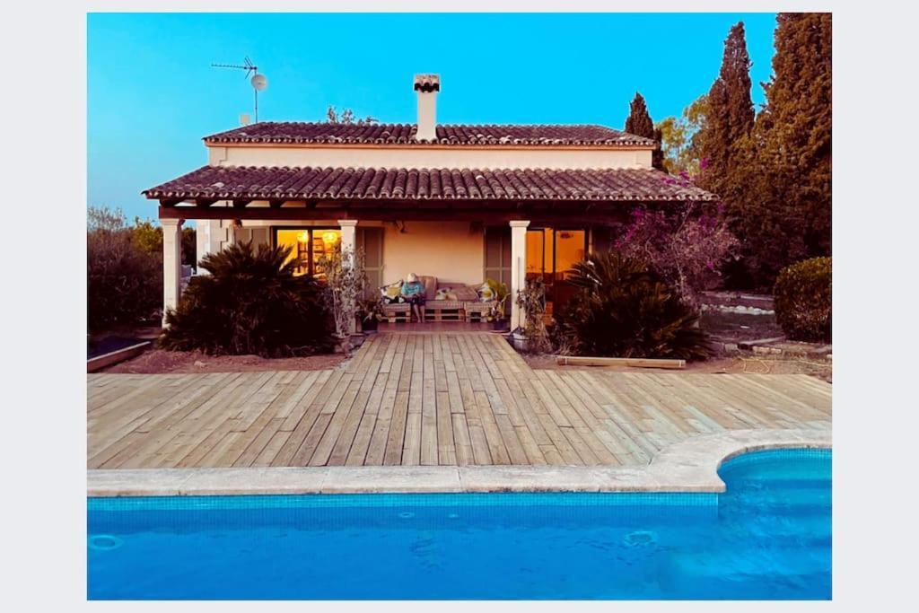 Stunning Country With Panoramic Mountain Views *