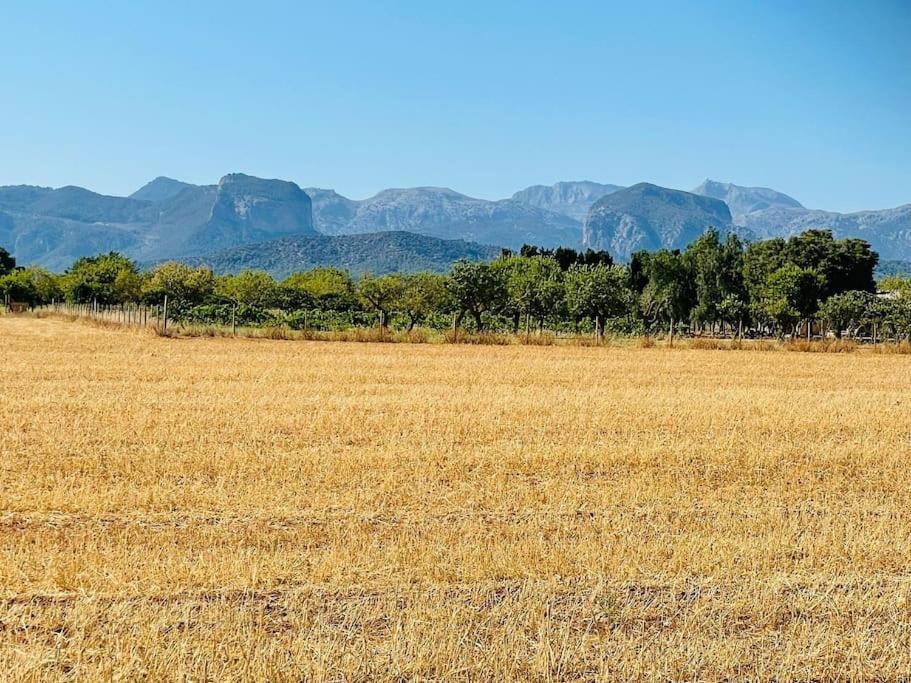 Stunning Country With Panoramic Mountain Views Villa