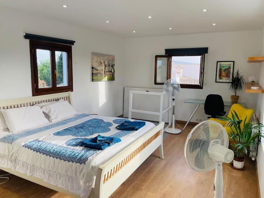 Stunning Country With Panoramic Mountain Views Villa *