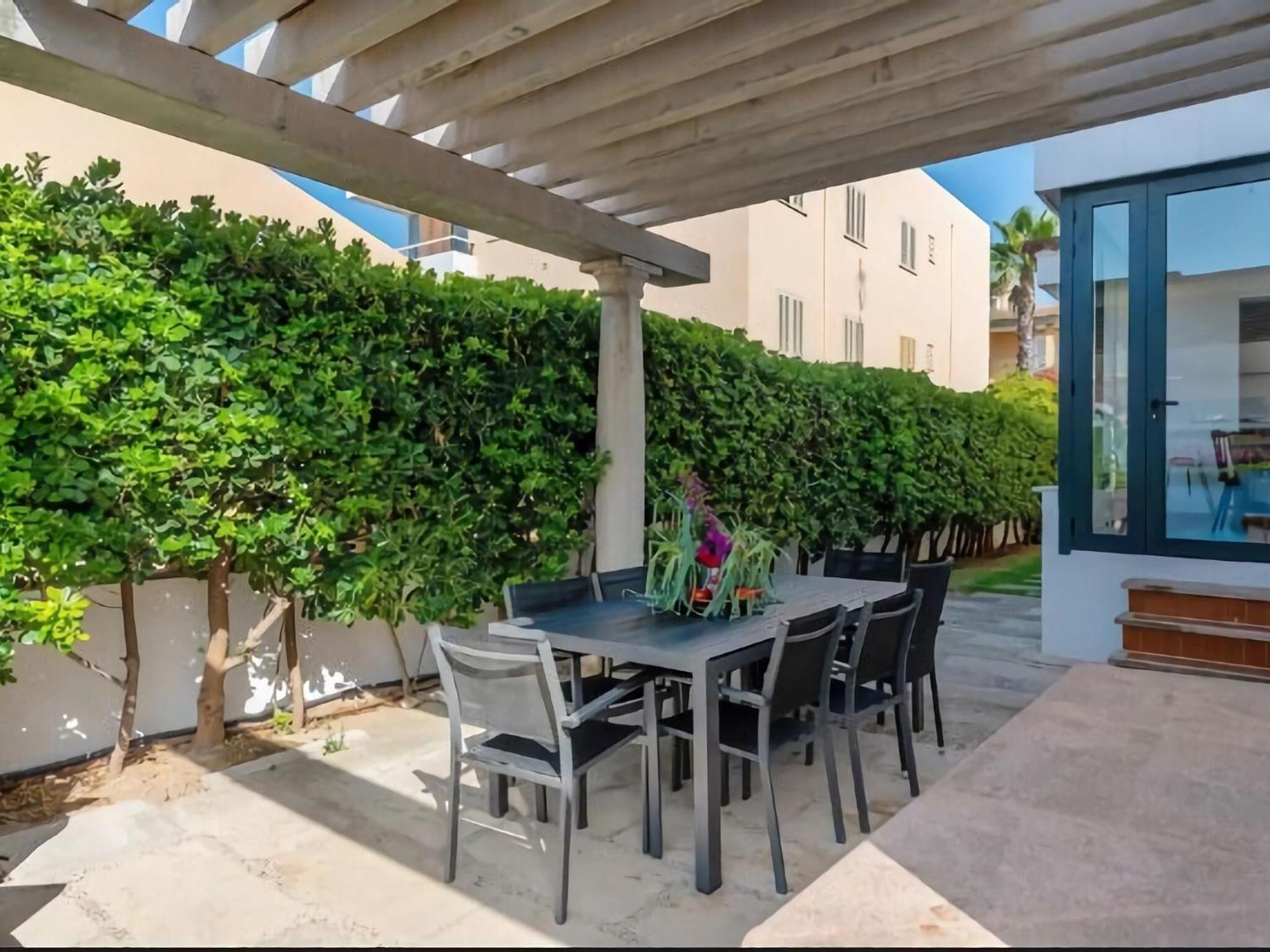 Villa Estrel - With Private Pool In Picafort *
