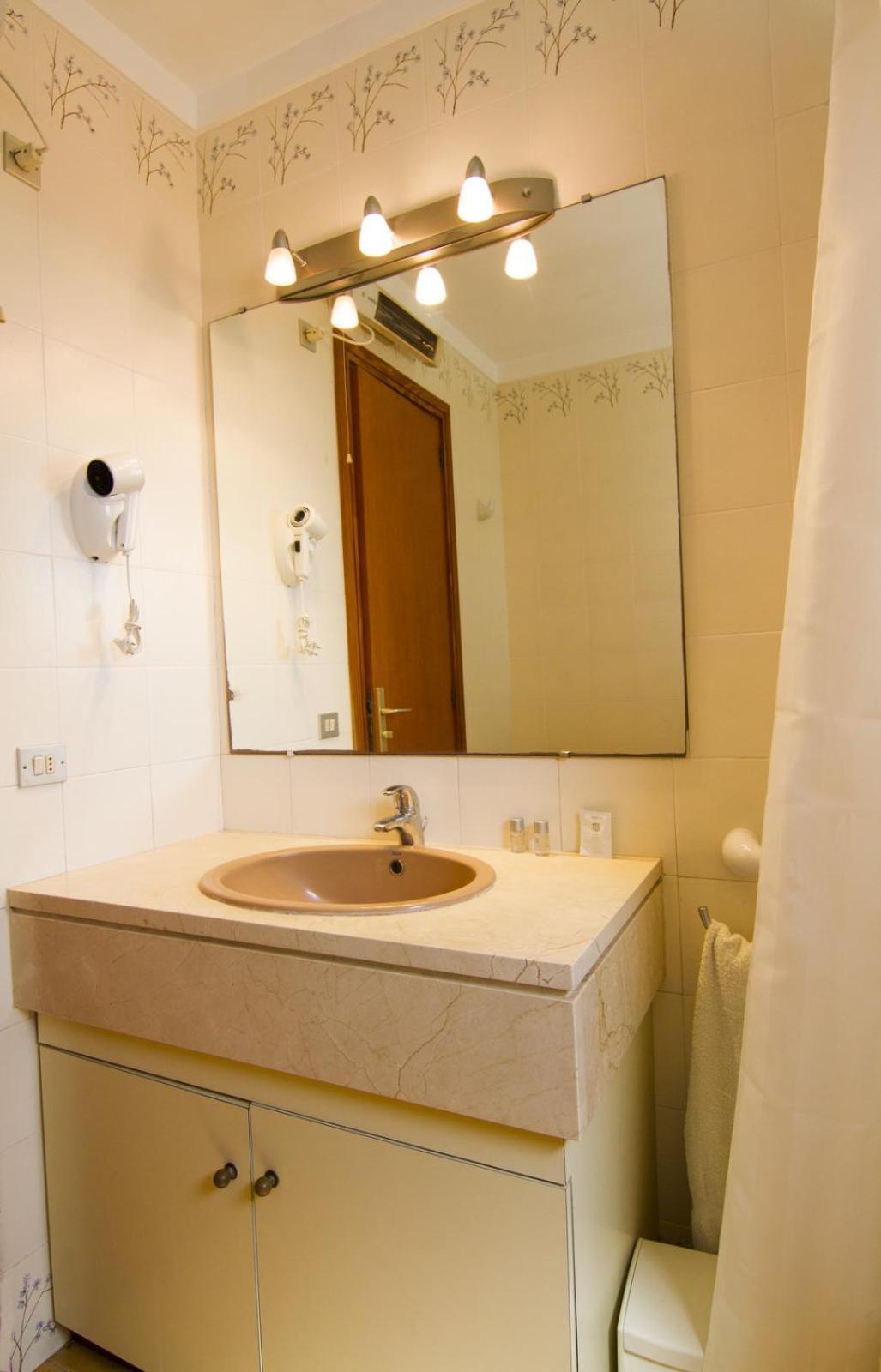 Can Piscis Apartment