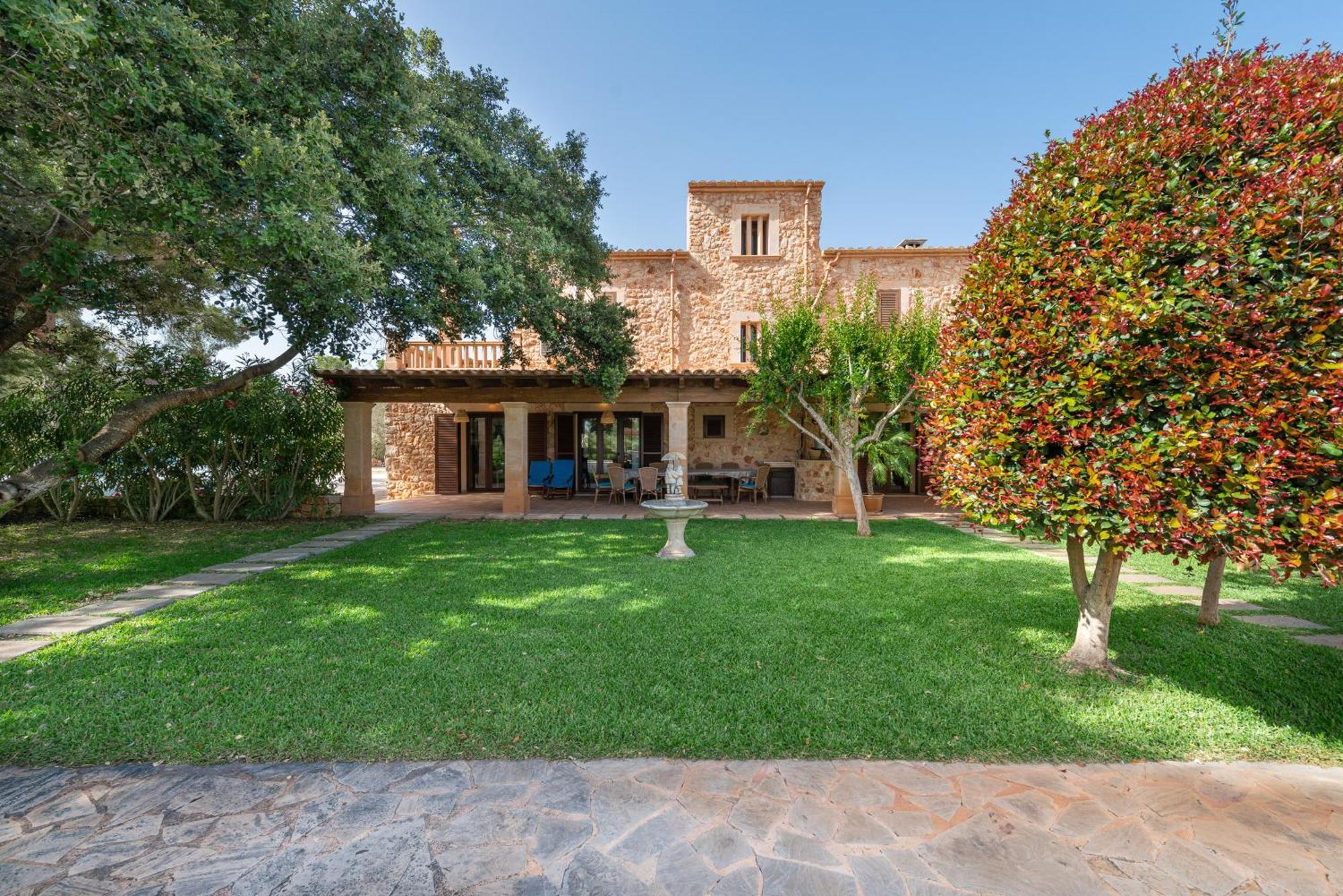 De Lujo Con Gran Piscina Y Campo De Golf Cerca Villa *
