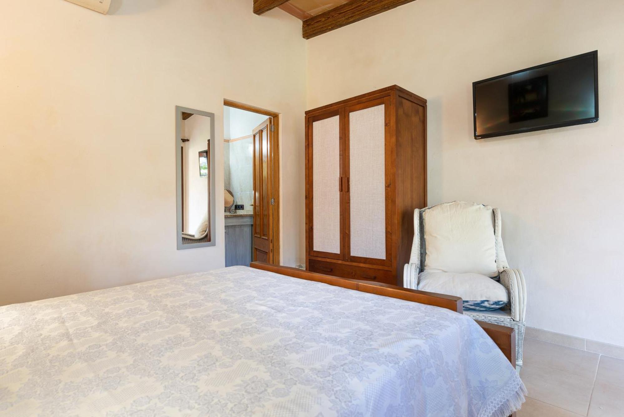 Villa De Lujo Con Gran Piscina Y Campo De Golf Cerca S'Horta