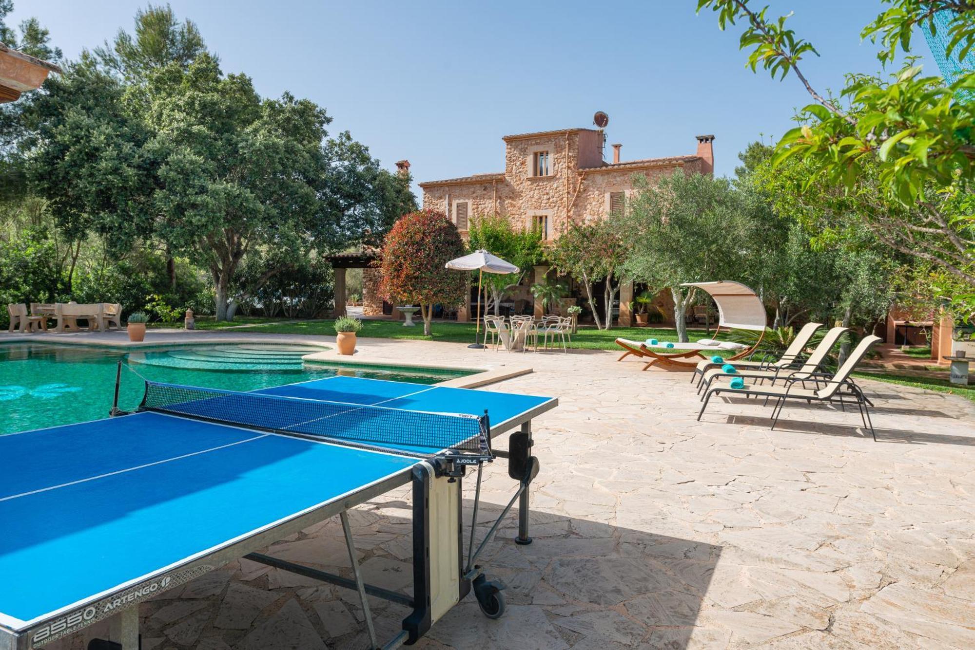 Villa De Lujo Con Gran Piscina Y Campo De Golf Cerca S'Horta
