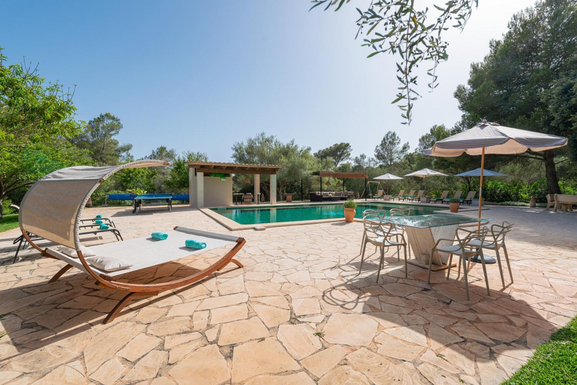 Villa De Lujo Con Gran Piscina Y Campo De Golf Cerca