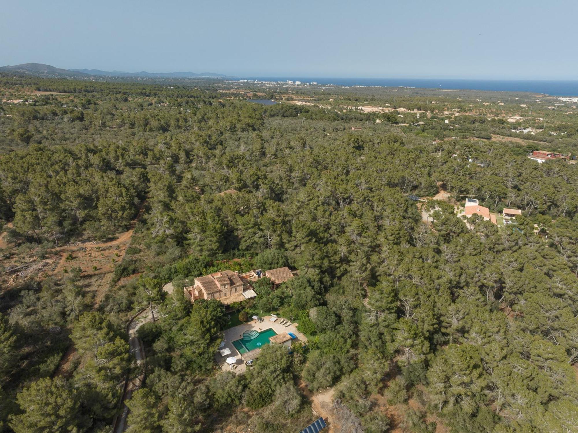 Villa De Lujo Con Gran Piscina Y Campo De Golf Cerca