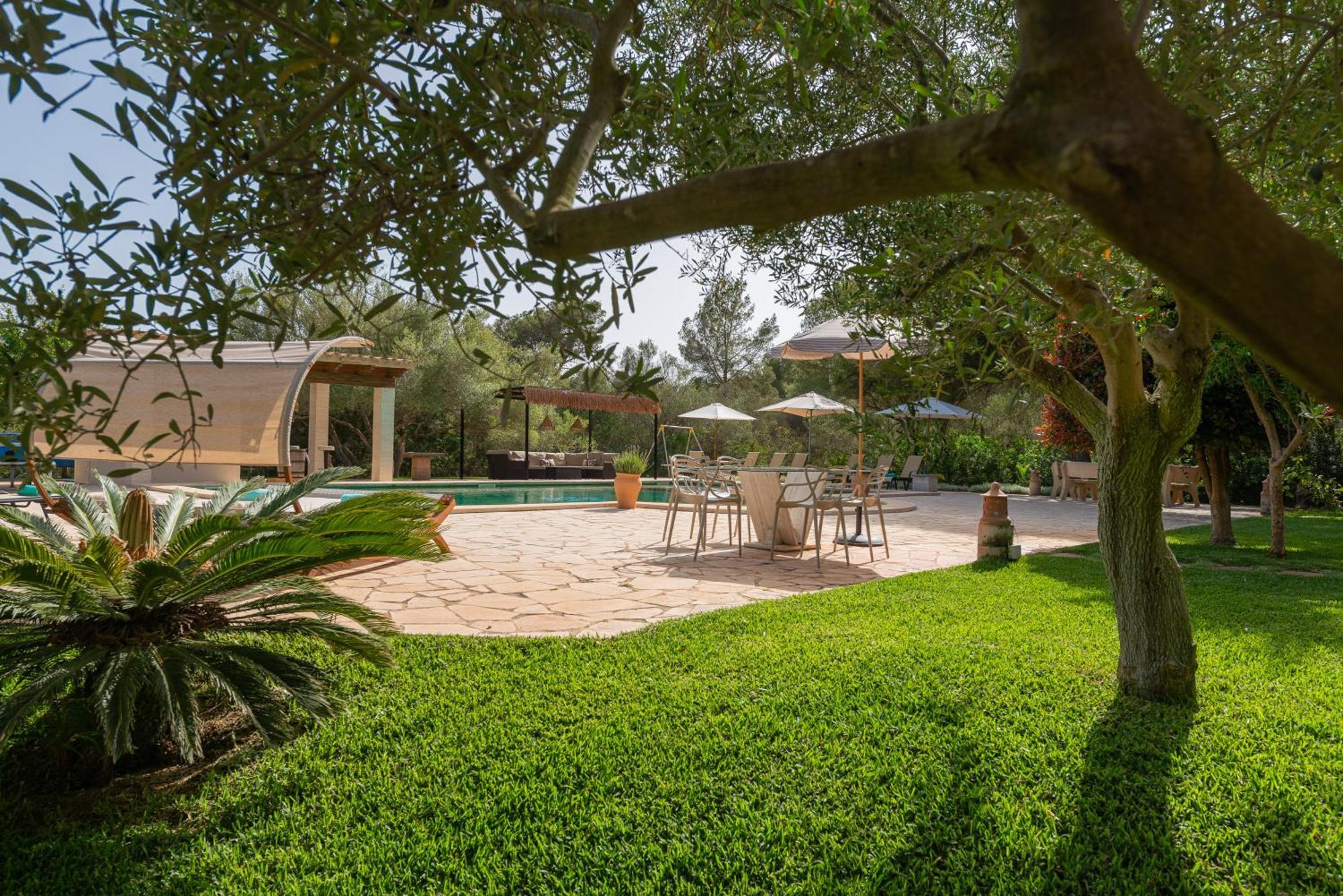 De Lujo Con Gran Piscina Y Campo De Golf Cerca S'Horta