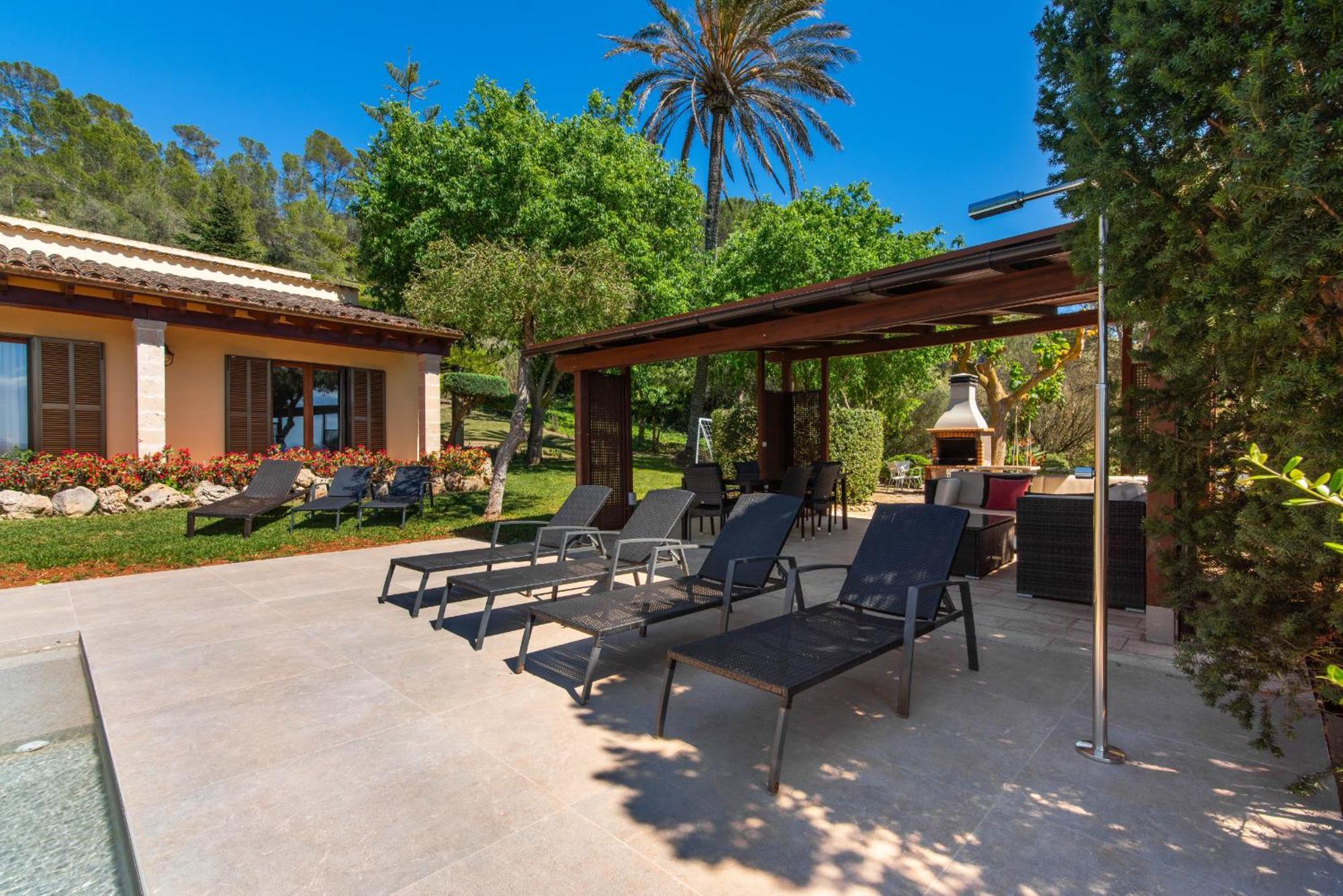 Es Bessons By Rentallorca Country house *
