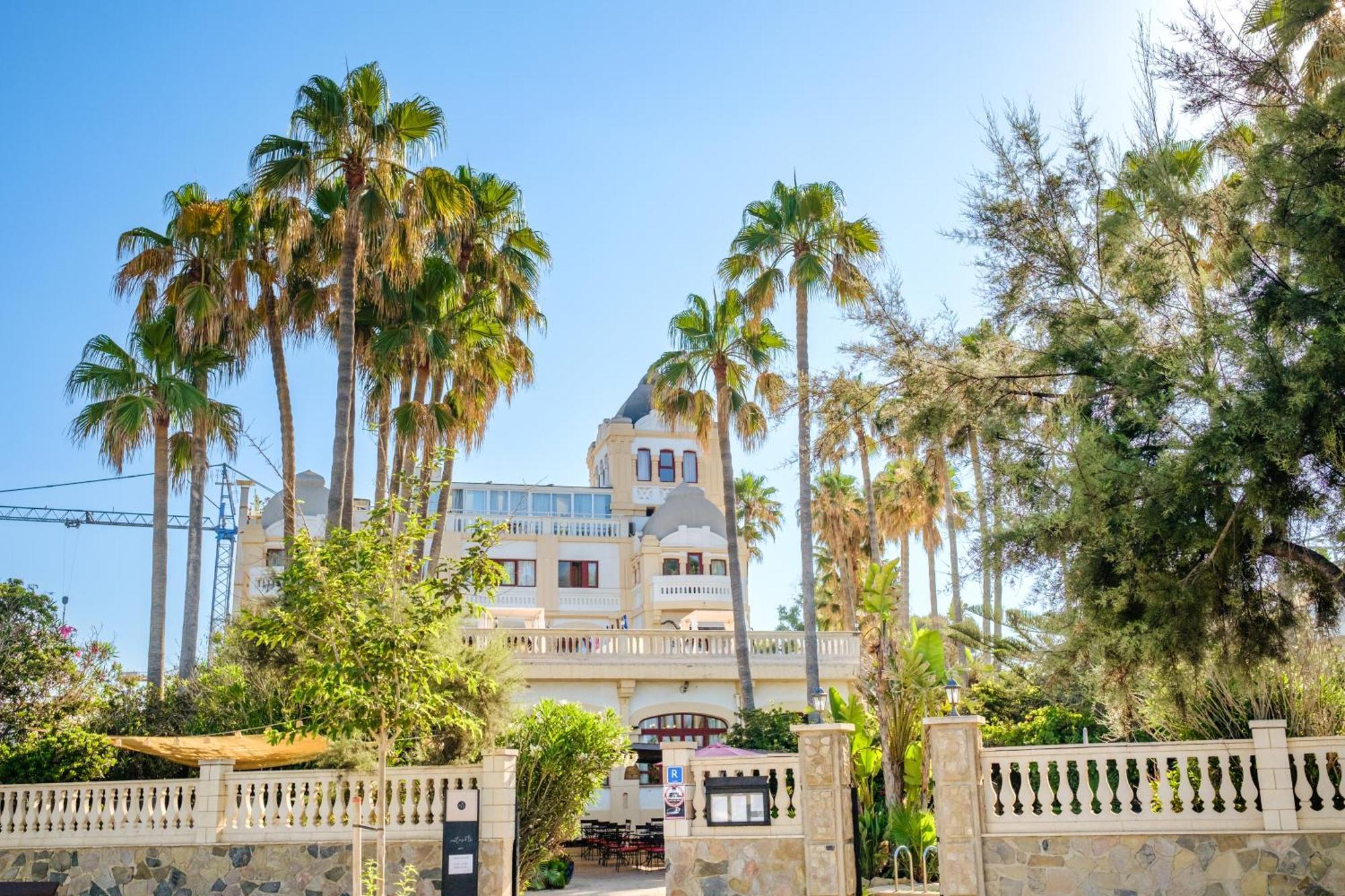 Ciutat Jardi Hotel 4*
