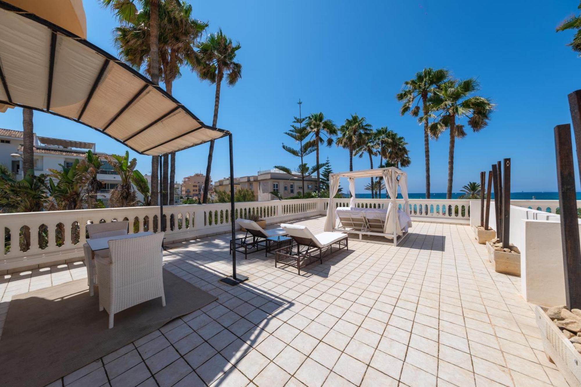Ciutat Jardi Hotel
