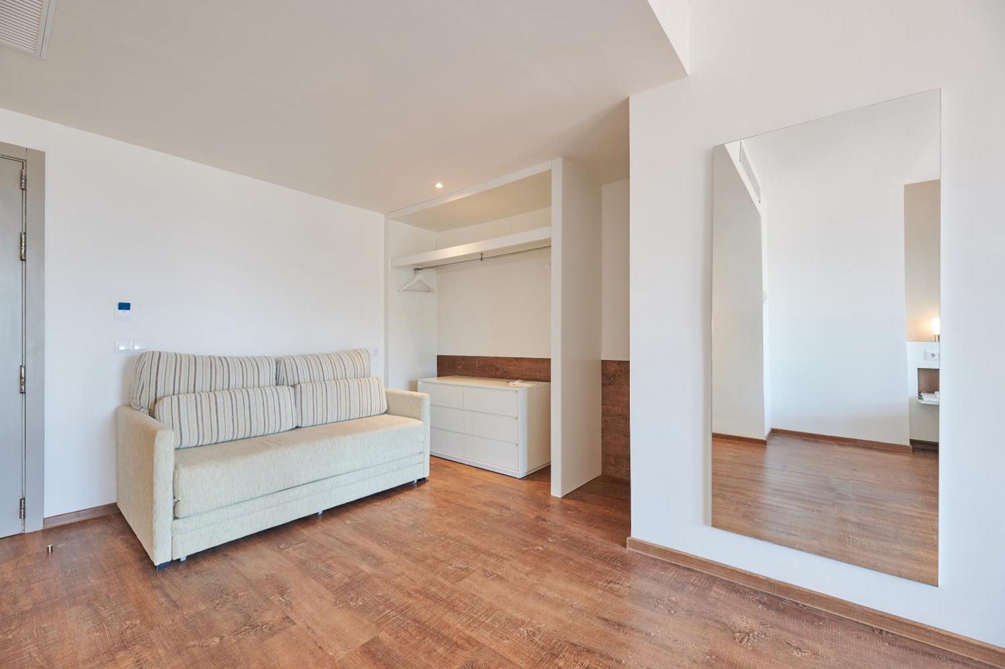 Alua Hotel 4*