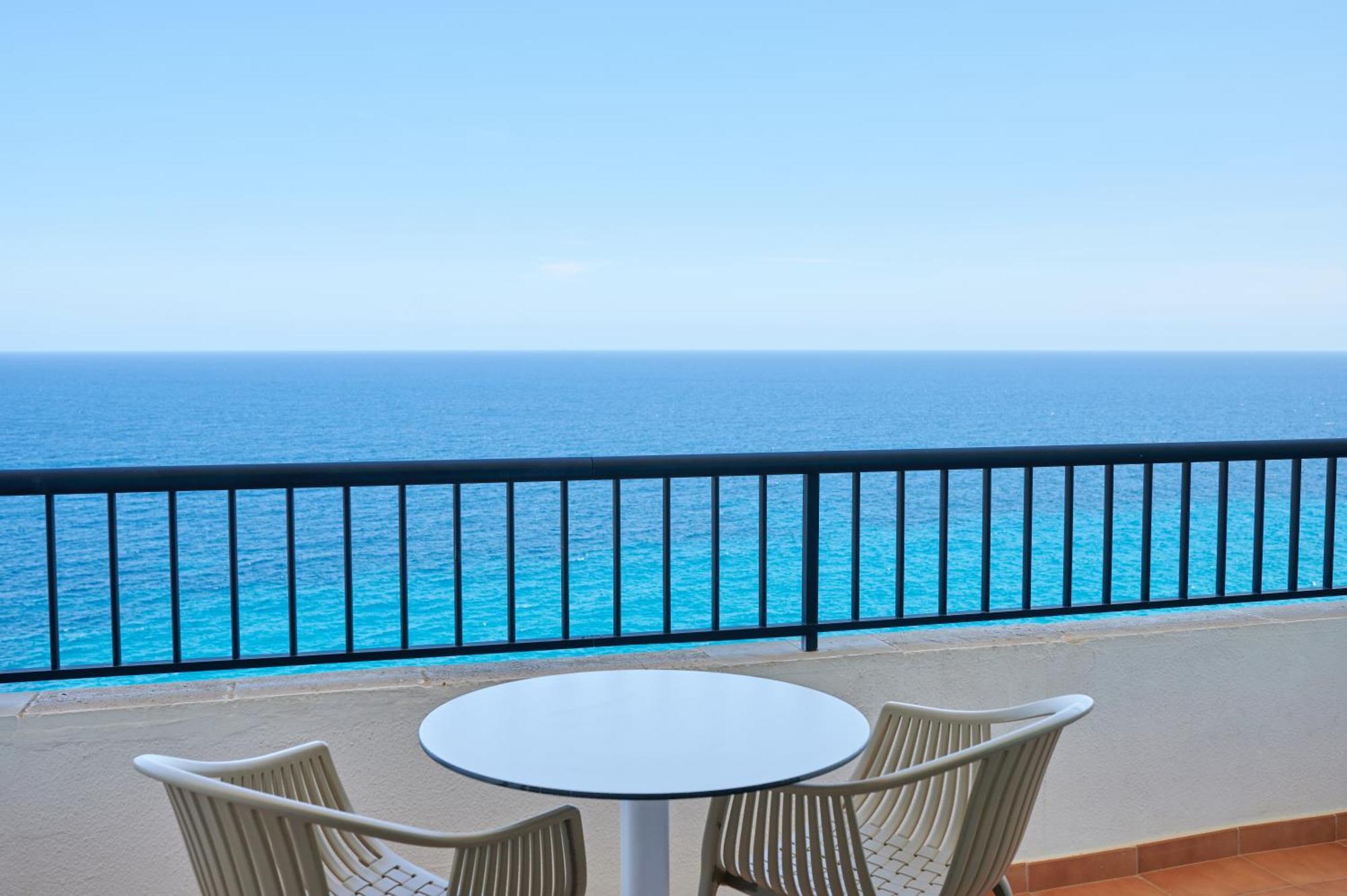 Alua Hotel Calas de Mallorca