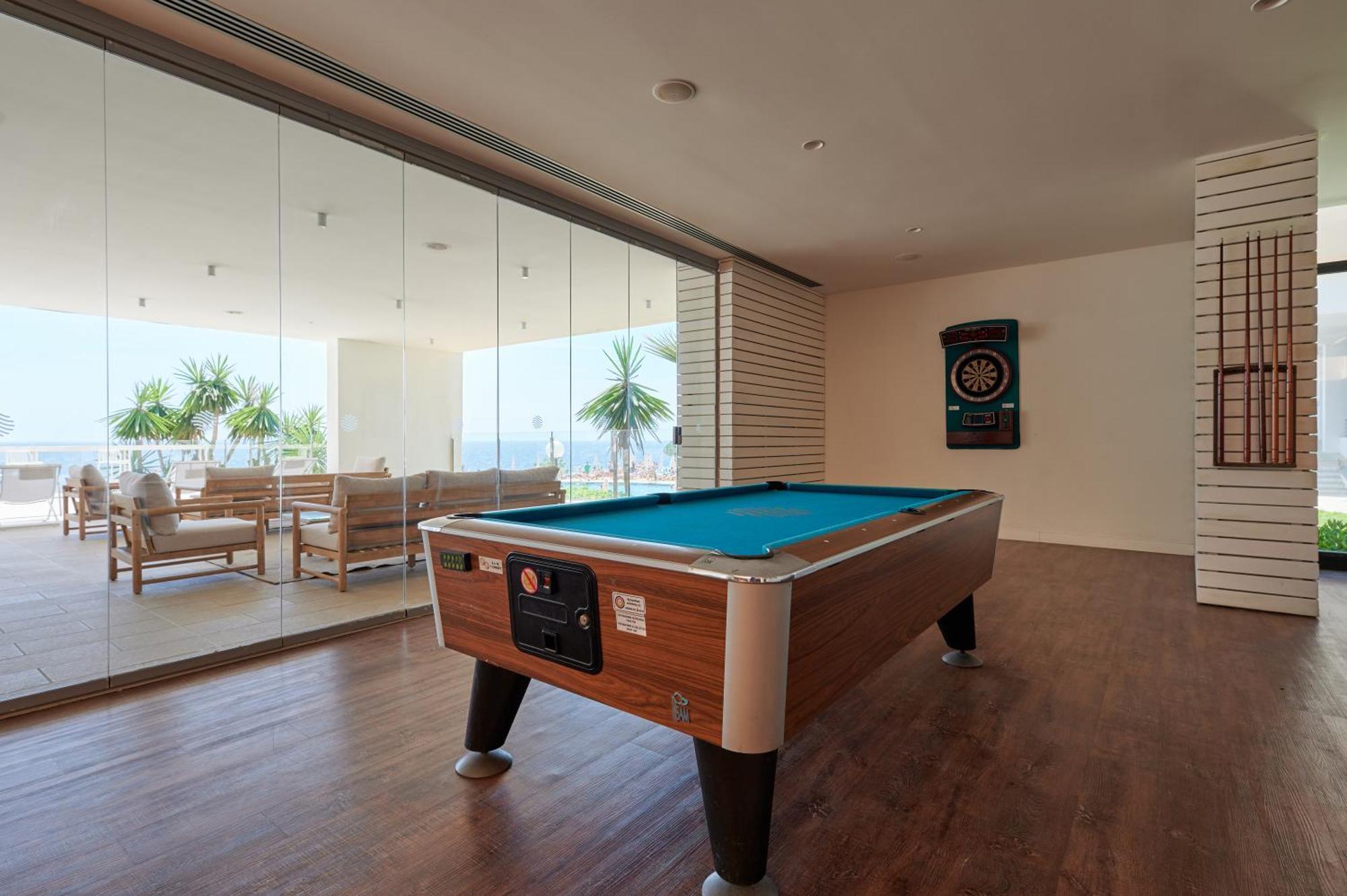Alua Hotel 4*