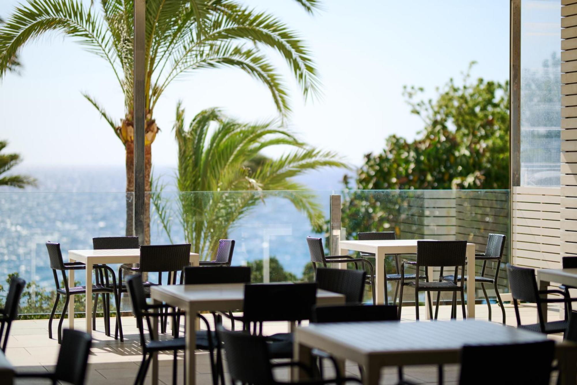 Hotel Alua 4*