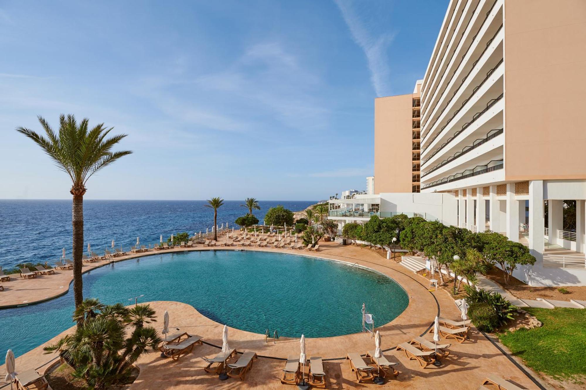 Alua Hotel
