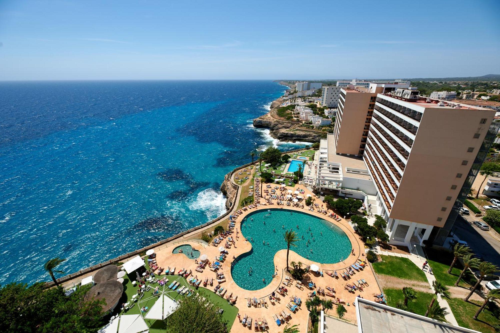 Hotel Alua 4*